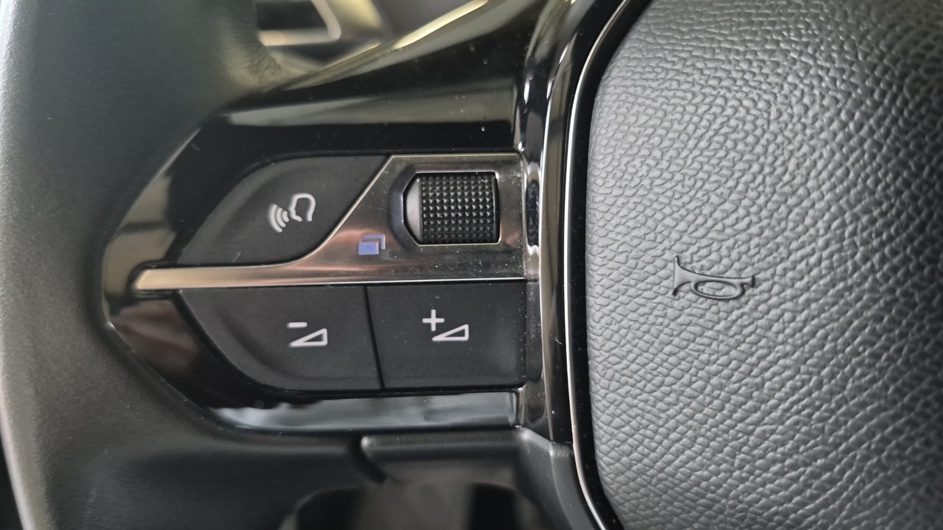 PEUGEOT 3008 PureTech 130ch S&S BVM6 Allure Pack