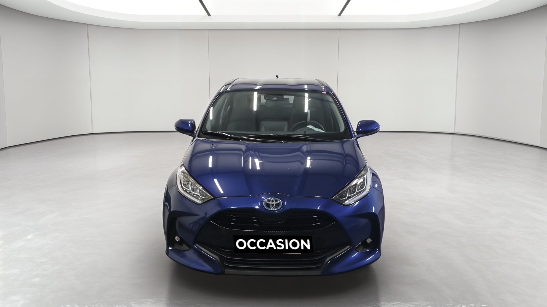 TOYOTA YARIS HYBRIDE AFFAIRES MY21 116H DESIGN