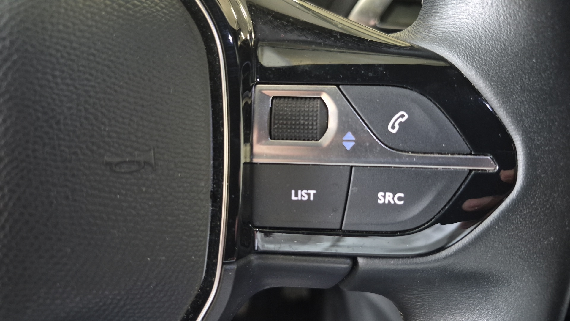 PEUGEOT 3008 PureTech 130ch S&S BVM6 Allure Pack