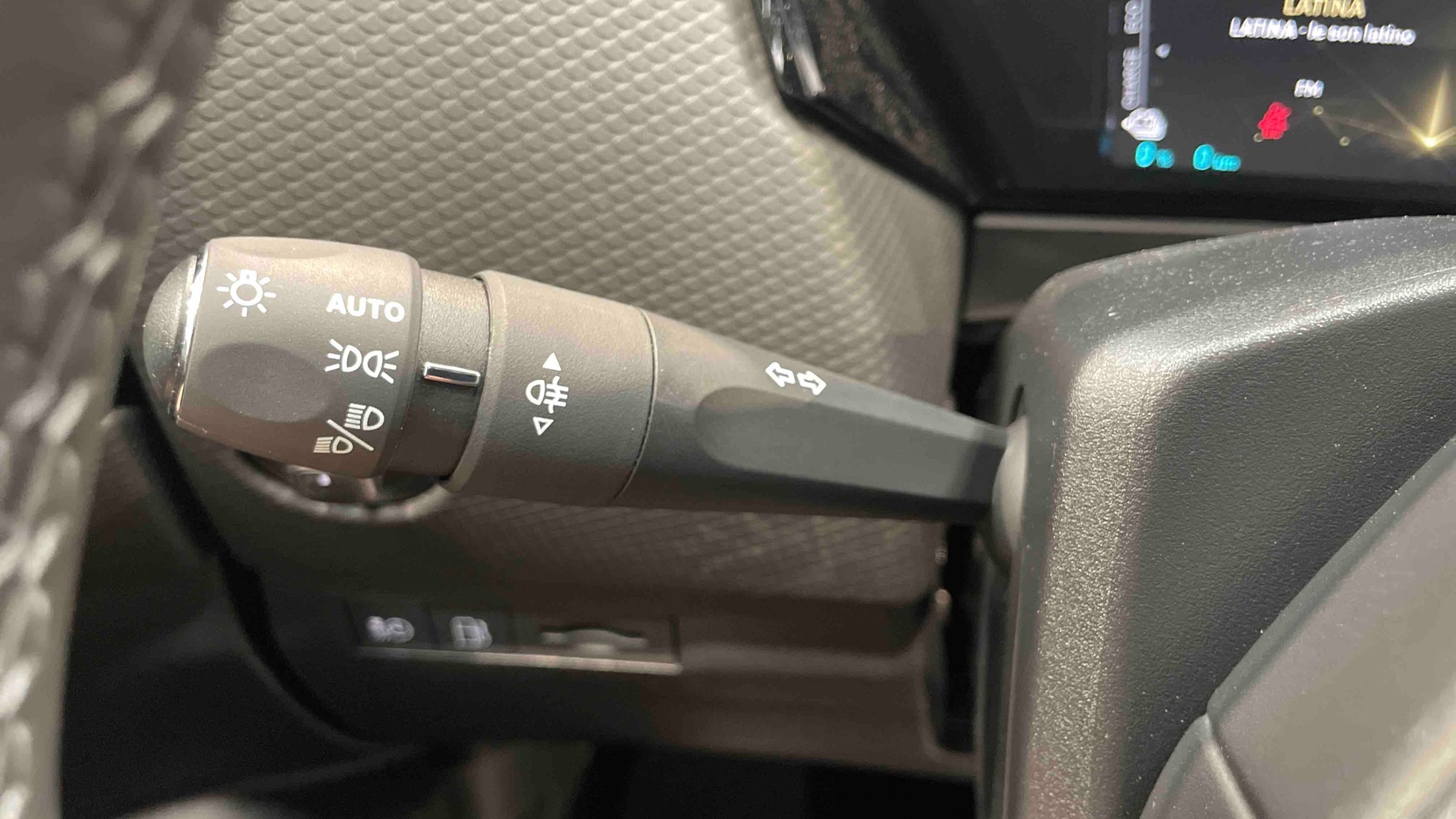 DS DS 4 Hybride E-Tense 225 EAT8 Rivoli - 5P