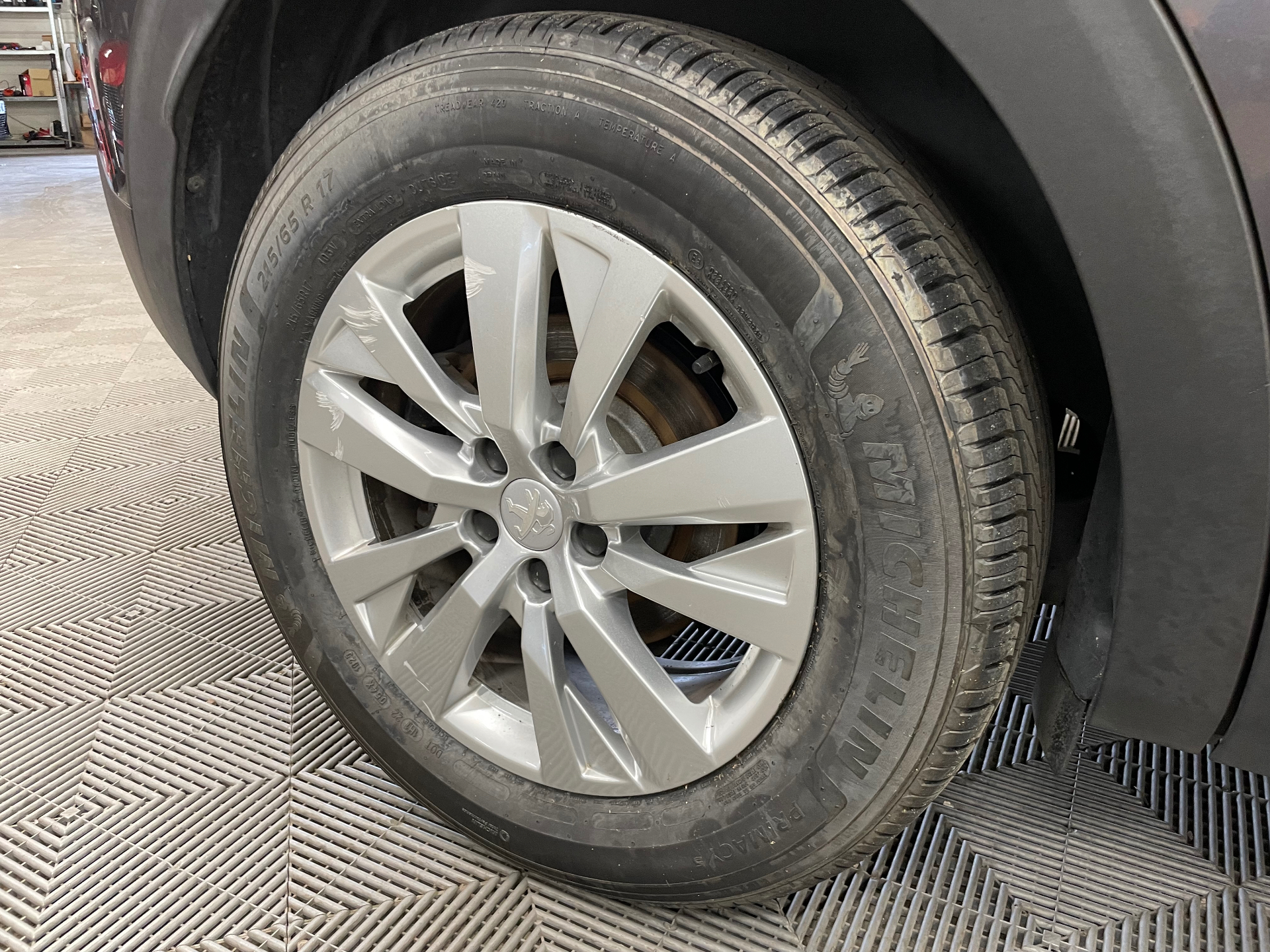 PEUGEOT 3008 BlueHDi 130ch S&S EAT8 Active Pack