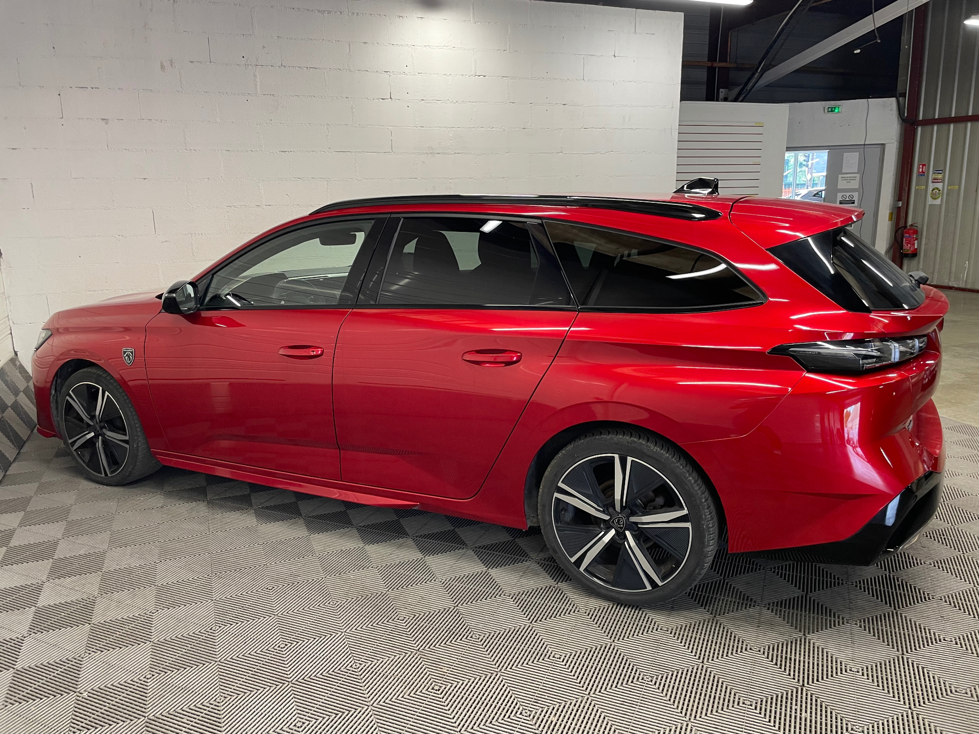PEUGEOT 308 SW GT BlueHDI 130 S&S EAT8
