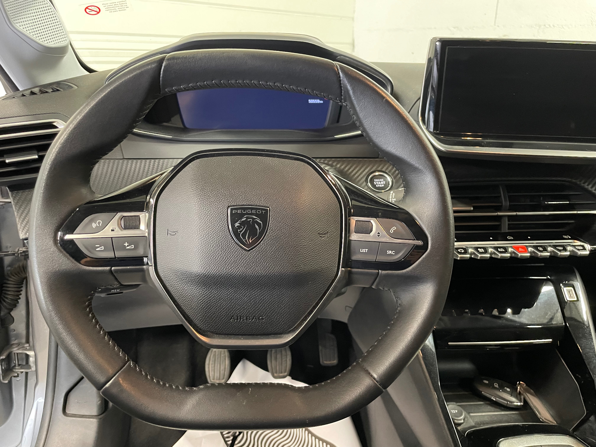 PEUGEOT 208 PureTech 100 S&S BVM6 Allure