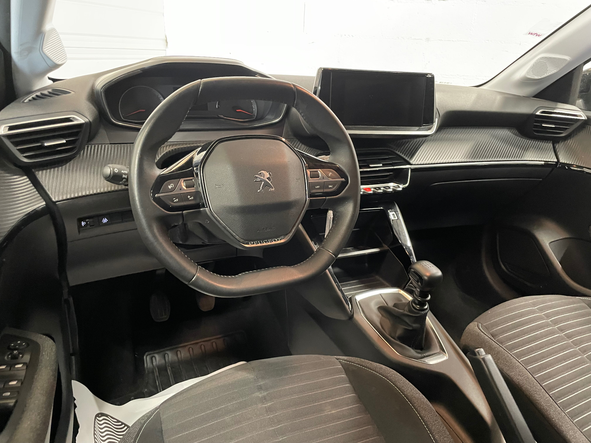 PEUGEOT 208 STYLE PURETECH 100 S&S BVM6
