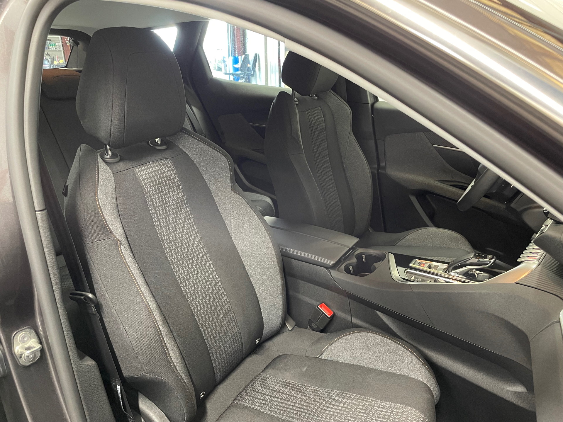 PEUGEOT 3008 BlueHDi 130ch S&S EAT8 Active Pack