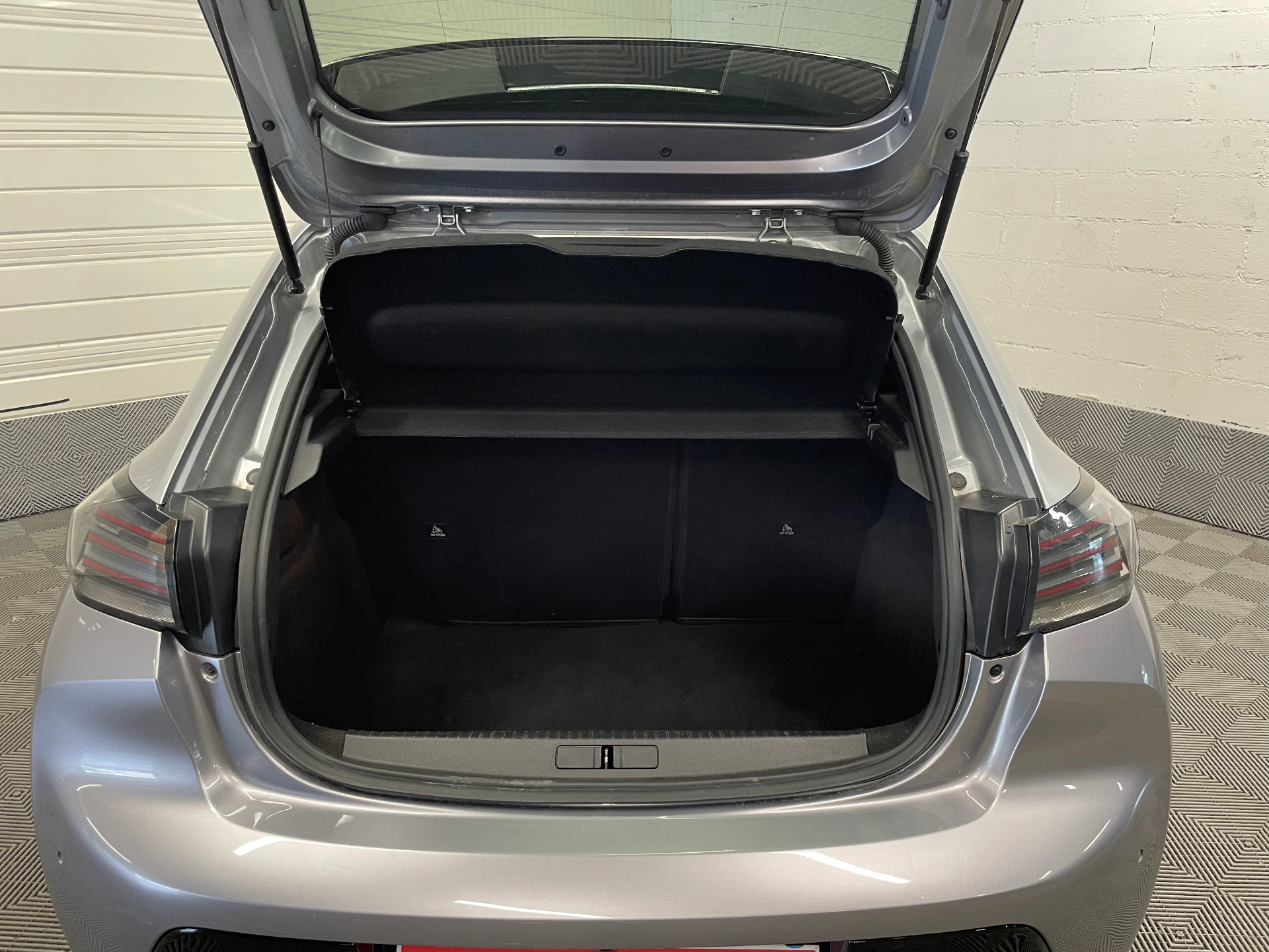 PEUGEOT 208 PureTech 100 S&S BVM6 Allure
