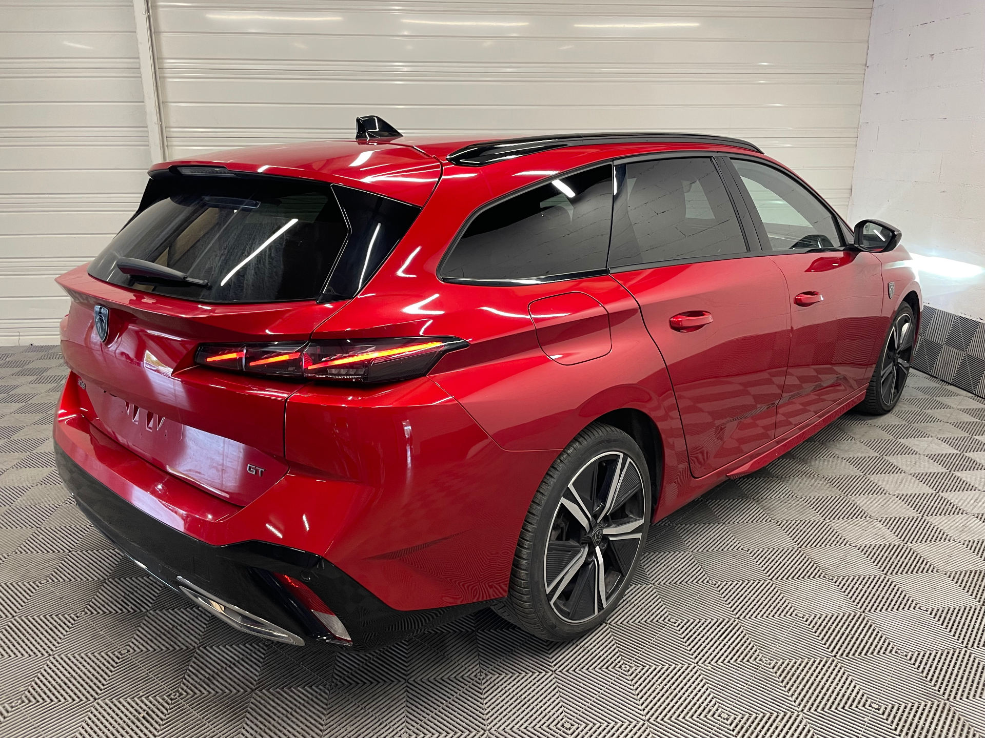 PEUGEOT 308 SW GT BlueHDI 130 S&S EAT8