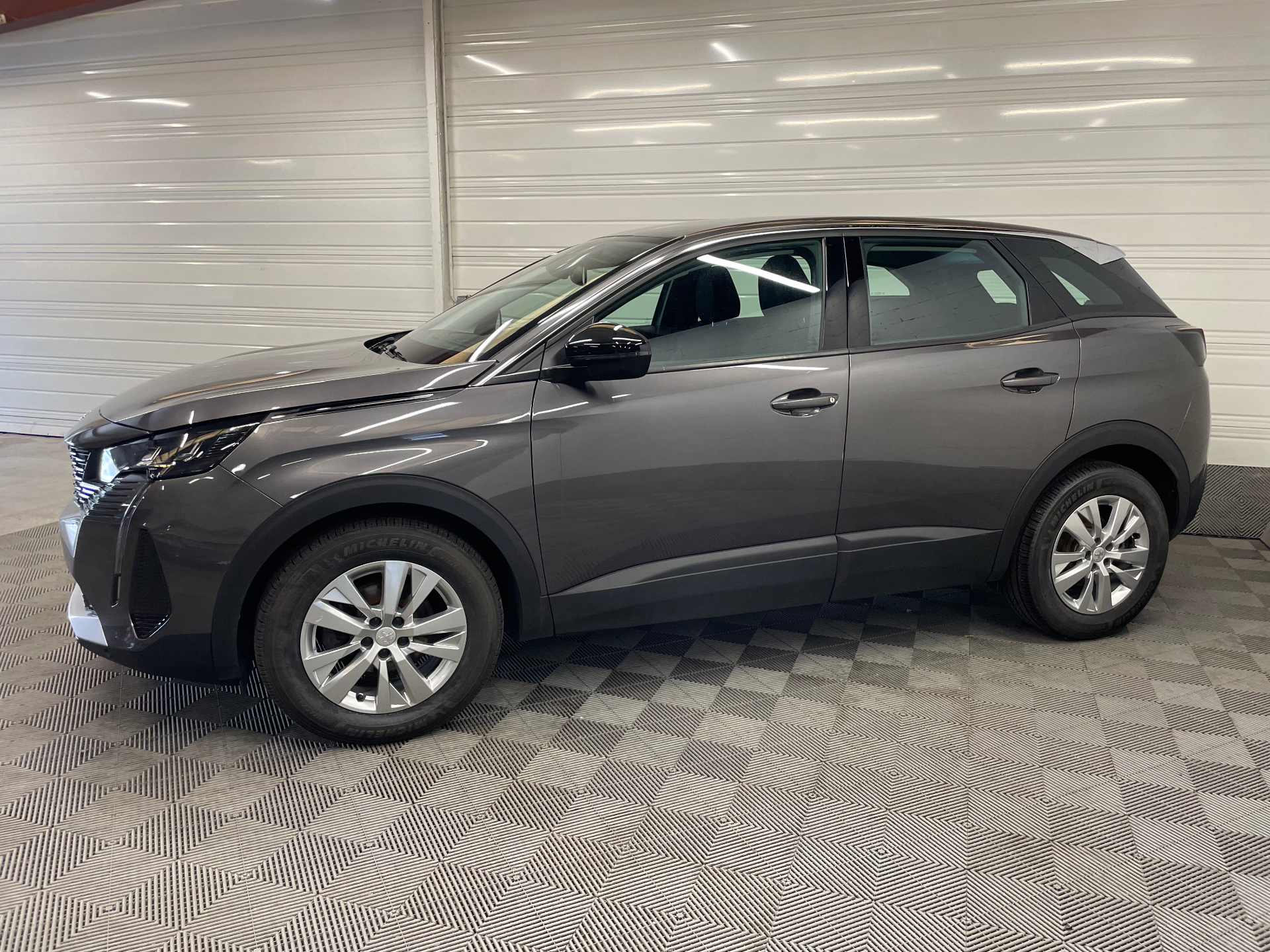 PEUGEOT 3008 BlueHDi 130ch S&S EAT8 Active Pack