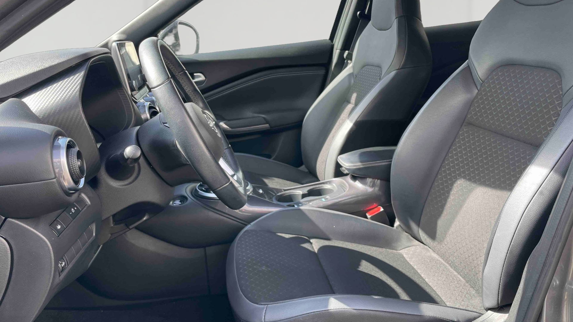 NISSAN JUKE 2023.5 HYBRID 143 N-Connecta