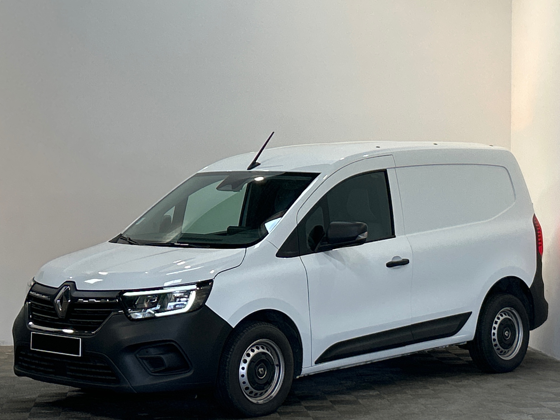 RENAULT KANGOO VAN BLUE DCI 95 GRAND CONFORT- 22