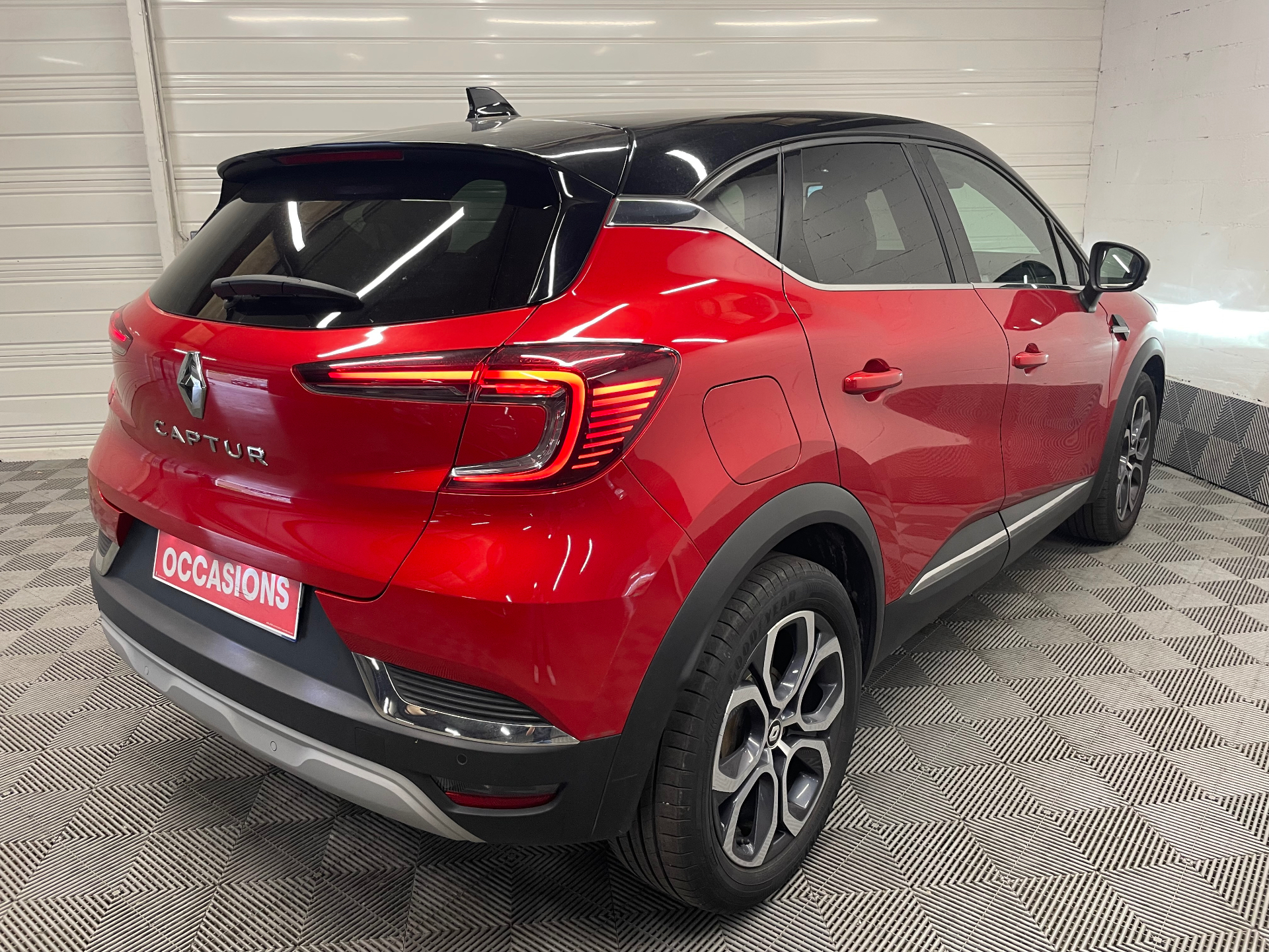 RENAULT CAPTUR techno mild hybrid 140