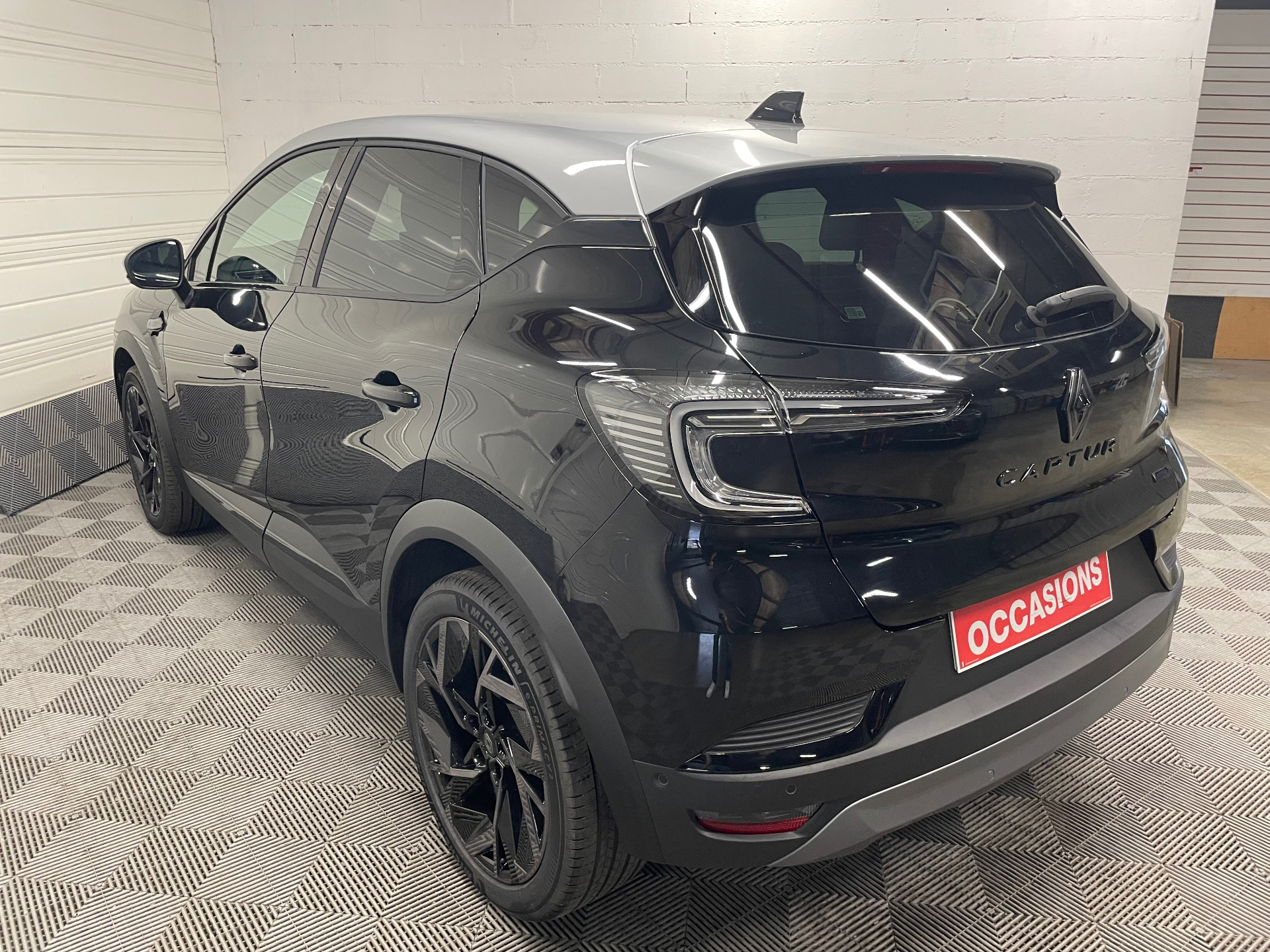 RENAULT CAPTUR E-Tech full hybrid 160 ch esprit Alpine