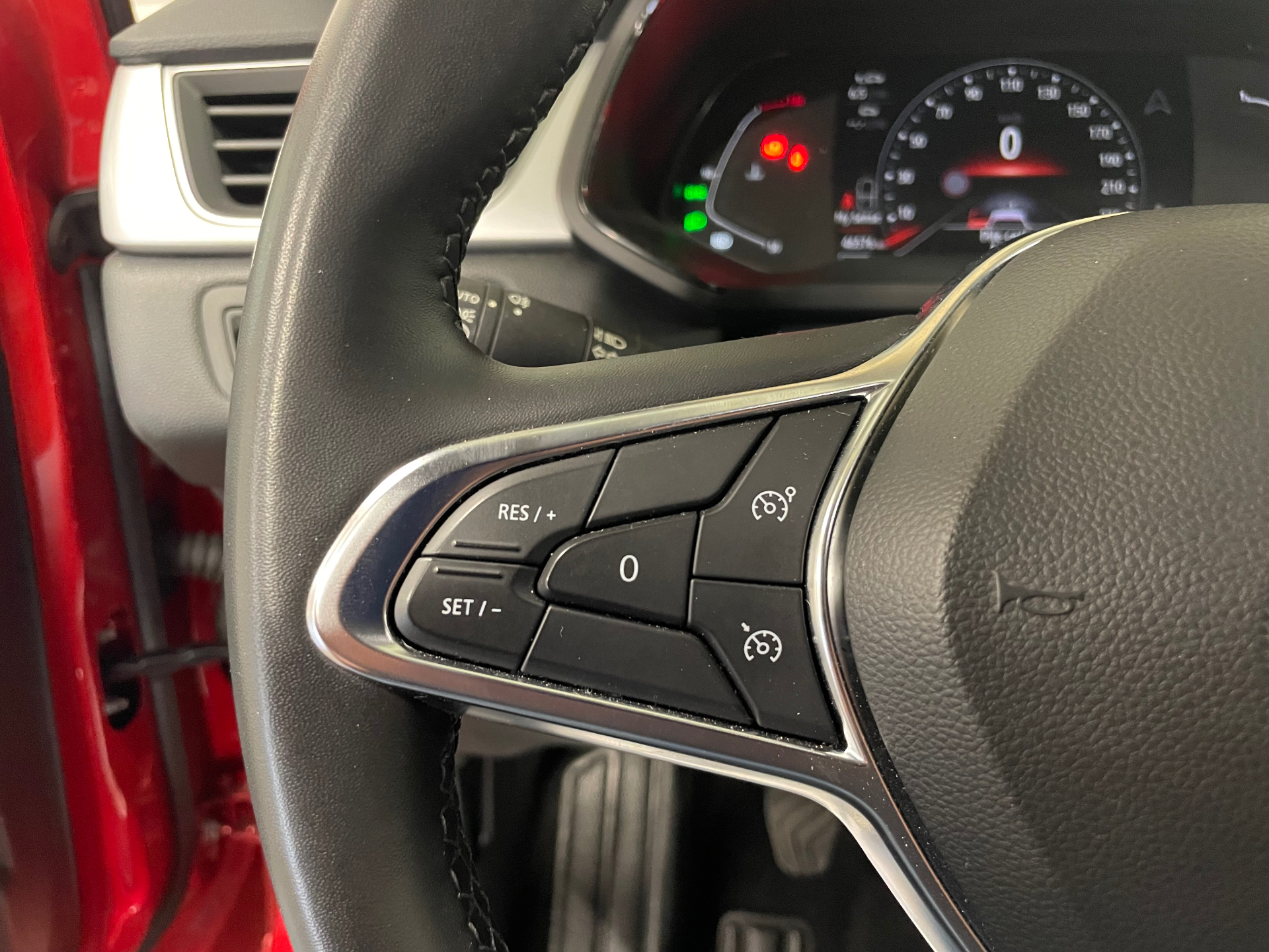 RENAULT CAPTUR techno mild hybrid 140