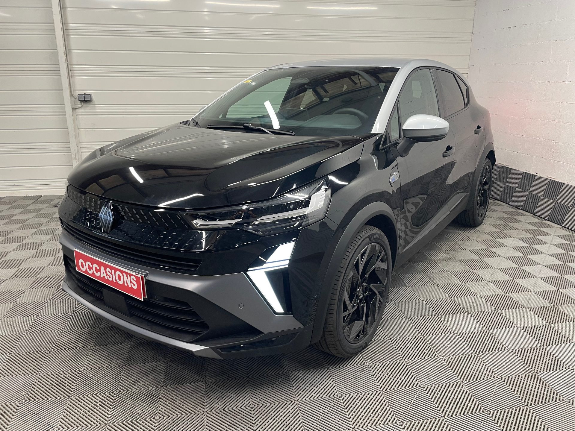 RENAULT CAPTUR E-Tech full hybrid 160 ch esprit Alpine