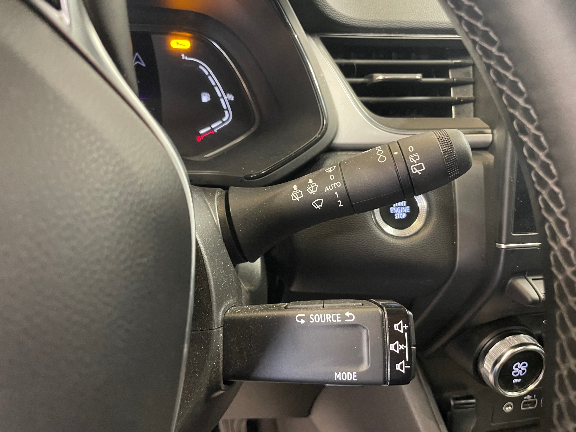 RENAULT CAPTUR techno TCe 90