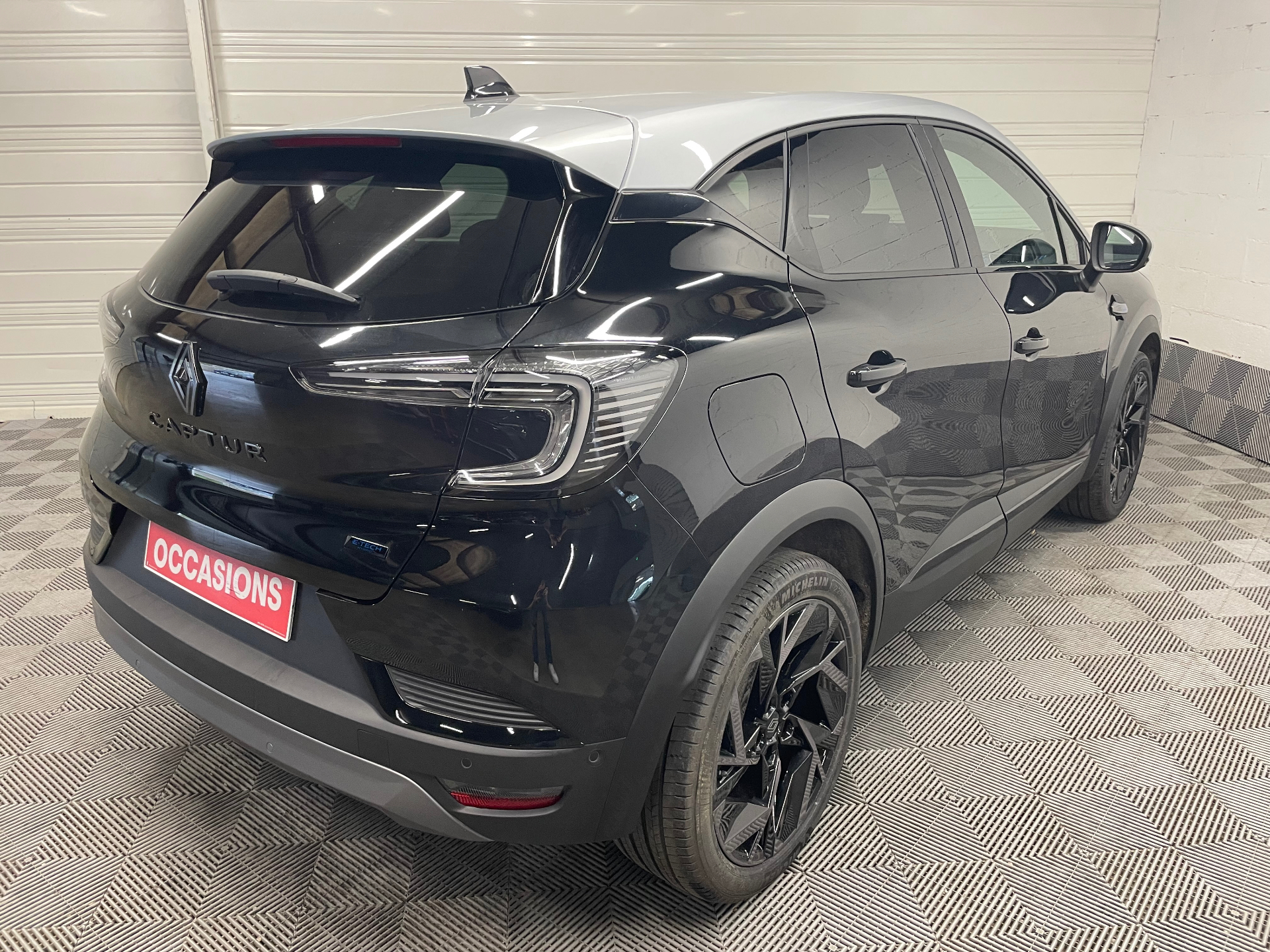 RENAULT CAPTUR E-Tech full hybrid 160 ch esprit Alpine