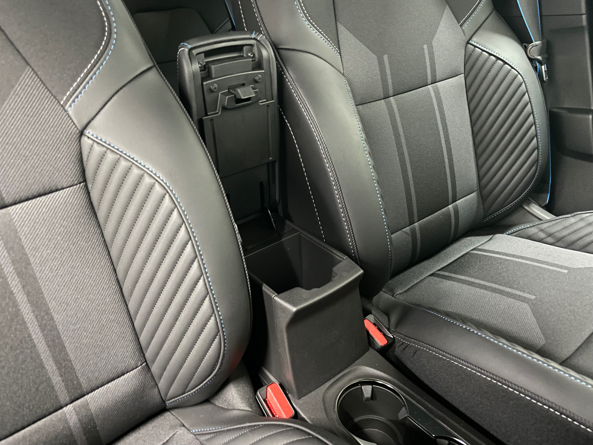 RENAULT CAPTUR E-Tech full hybrid 160 ch esprit Alpine
