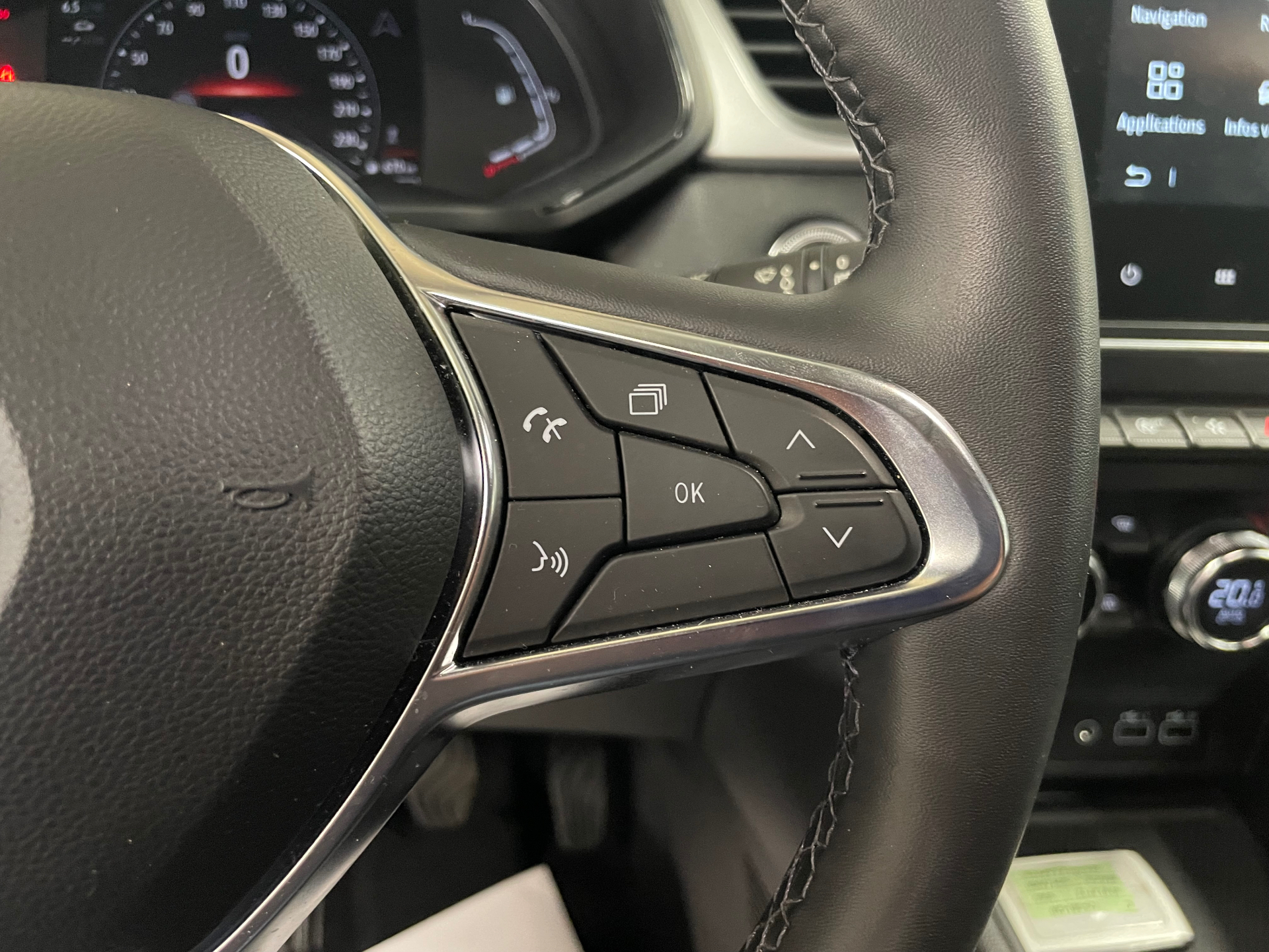 RENAULT CAPTUR techno mild hybrid 140