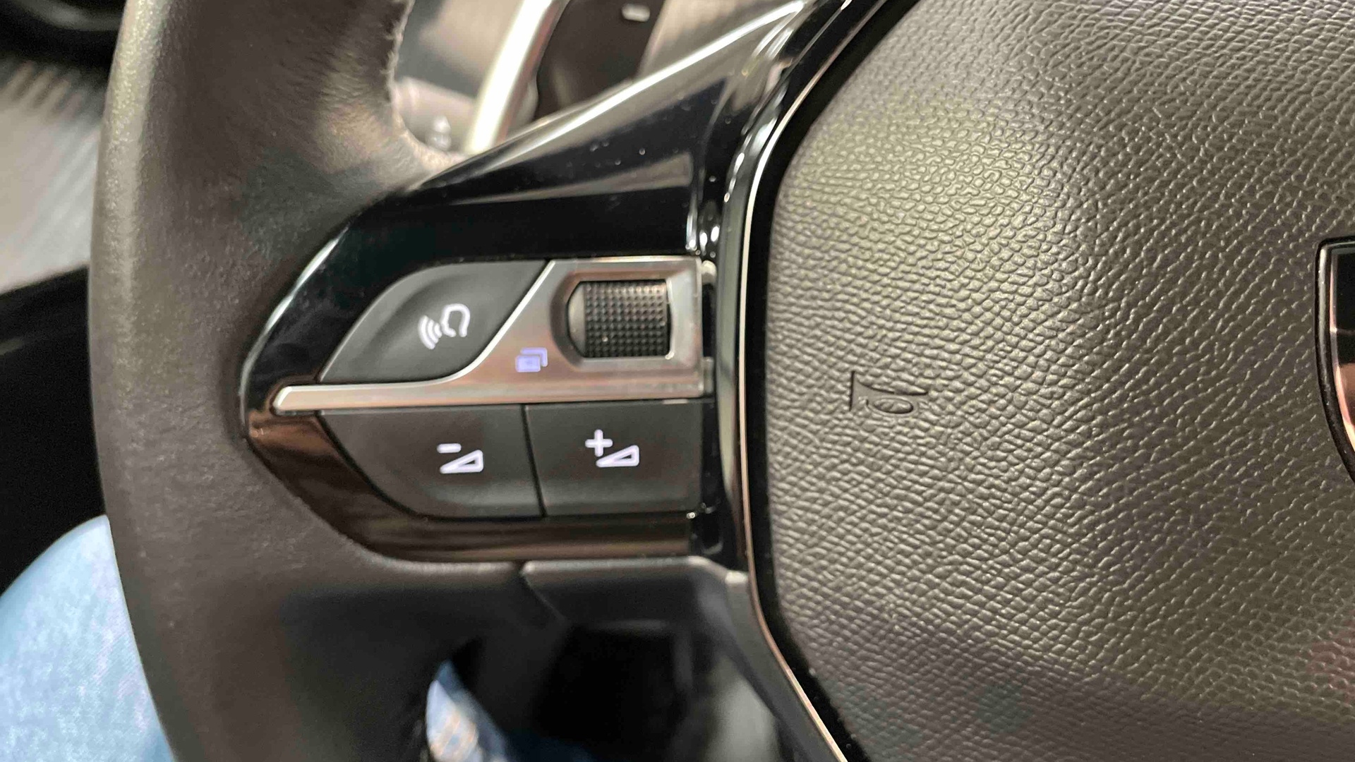 PEUGEOT 2008 PureTech 130 S&S EAT8 Allure - 5P