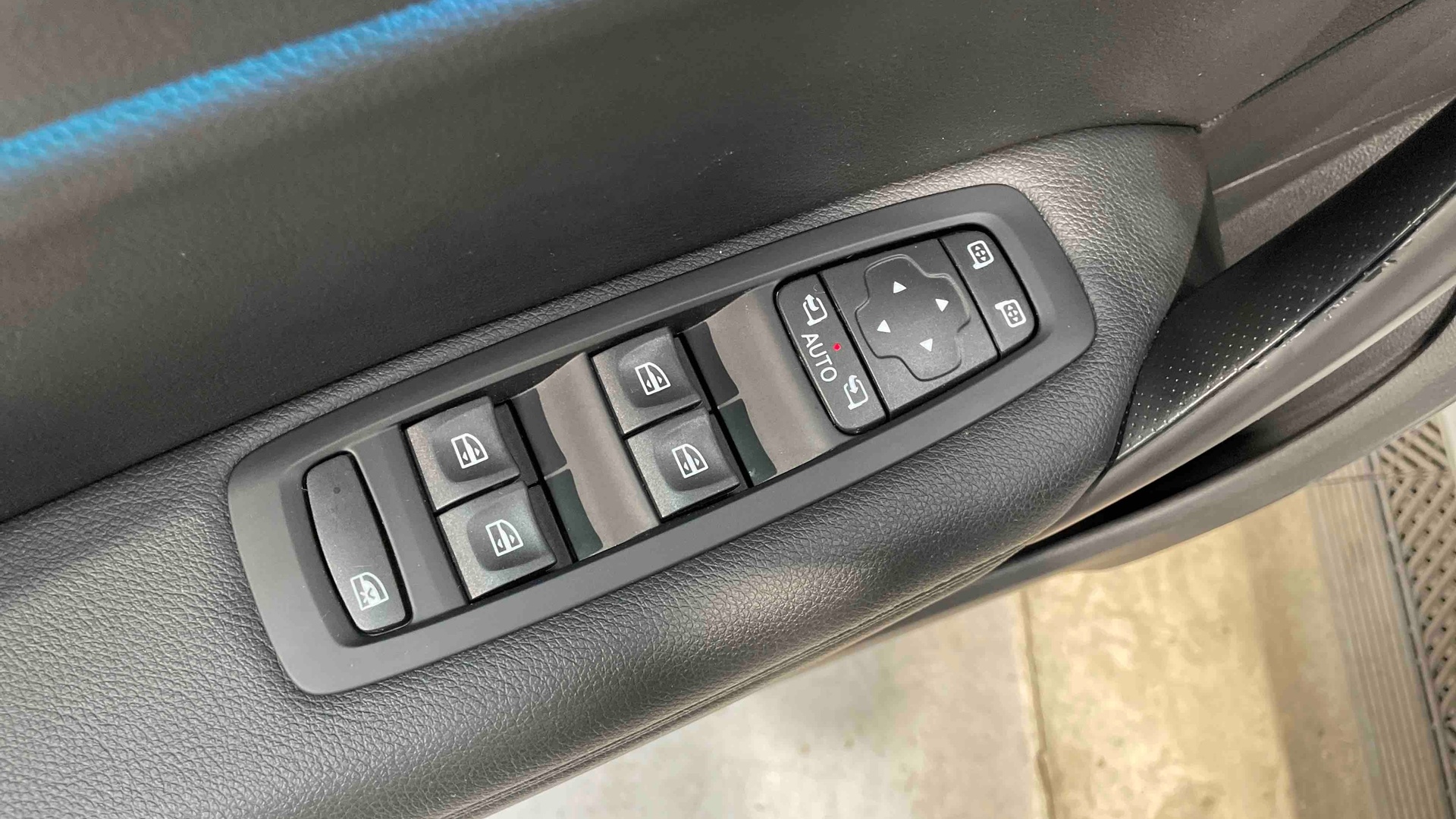 RENAULT MEGANE IV ESTATE TCe 140 EDC Techno - 5P