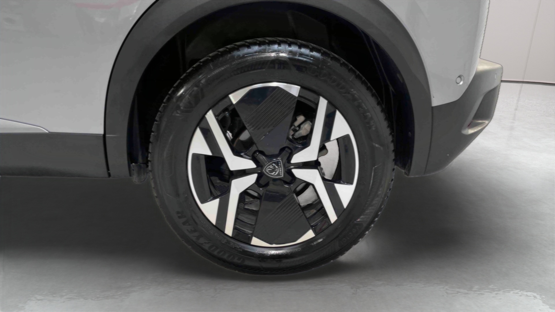 PEUGEOT 2008 PureTech 130 S&S EAT8 Allure - 5P