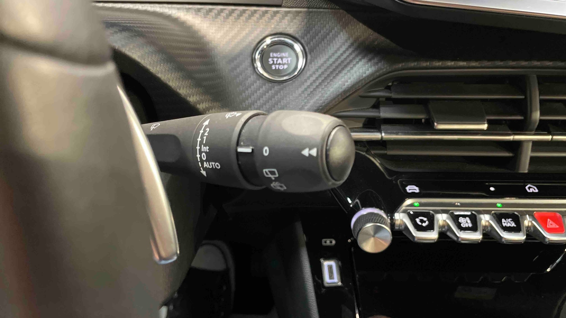 PEUGEOT 2008 130 S&S EAT8 Allure - 5P
