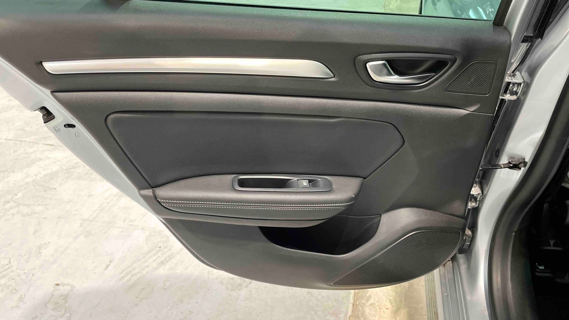 RENAULT MEGANE IV ESTATE TCe 140 EDC Techno - 5P