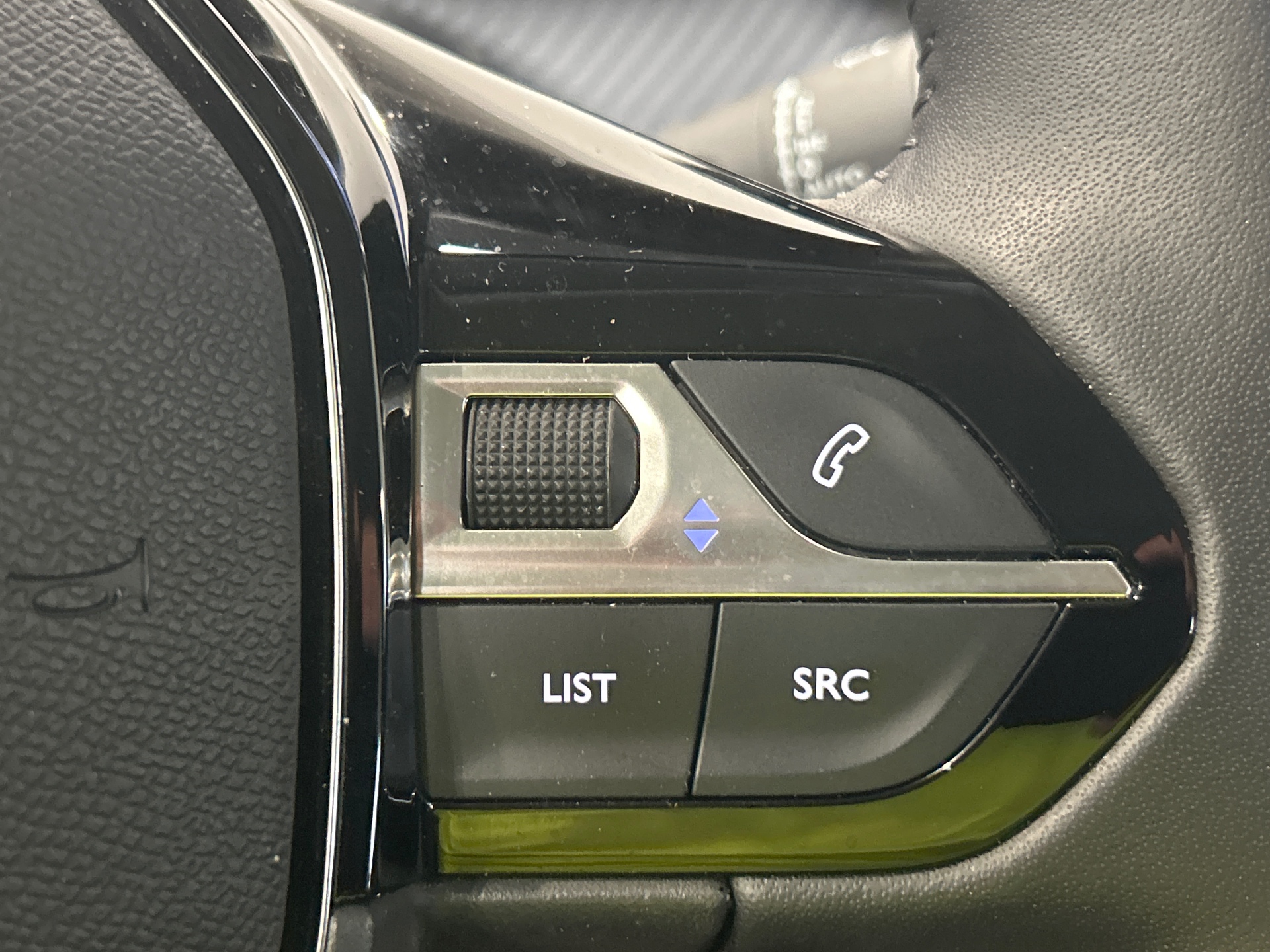 PEUGEOT 208 Allure 100 ch BVM6