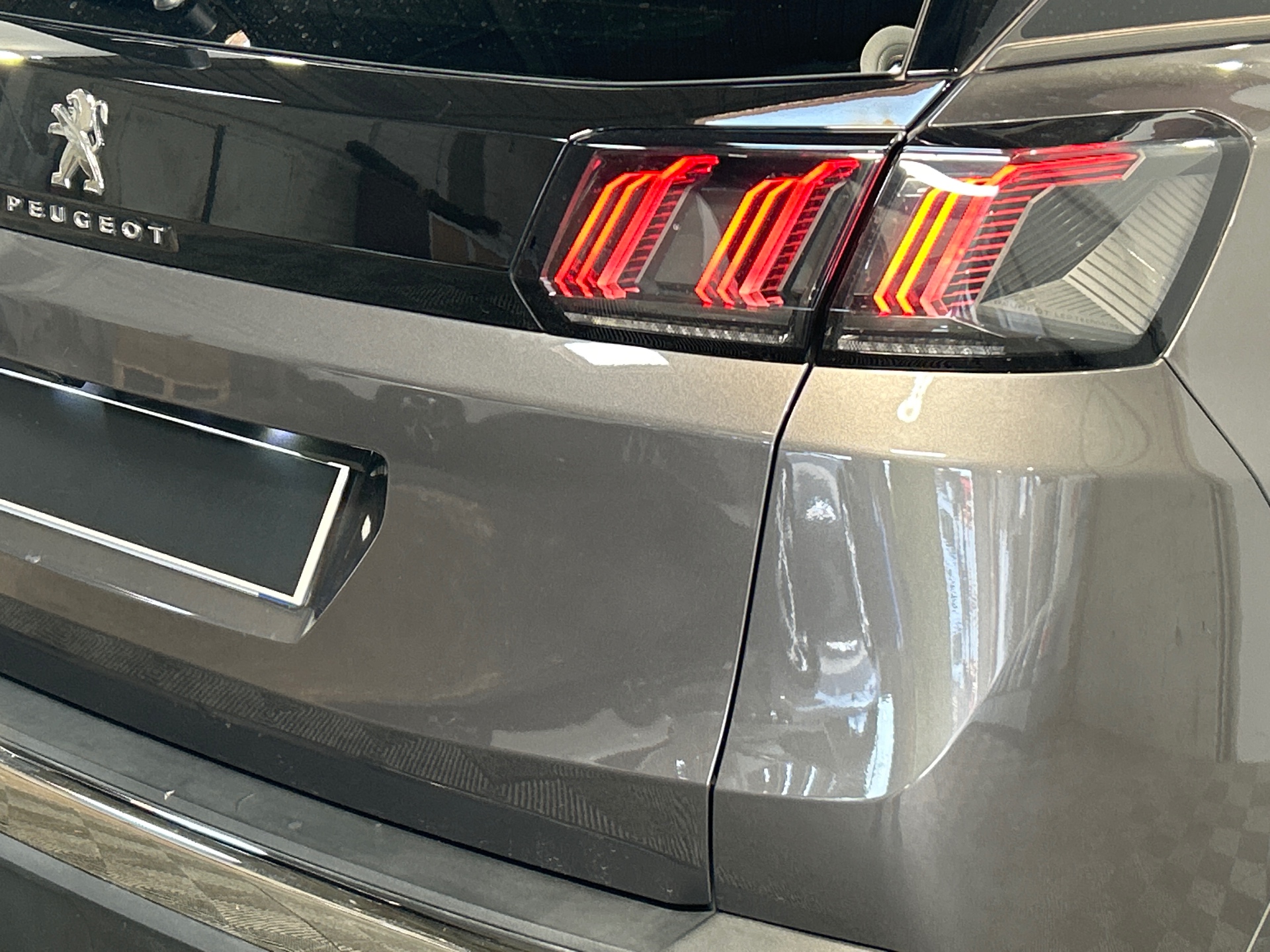 PEUGEOT 3008 ALLURE PACK HYBRID 136 CH E-DCS6