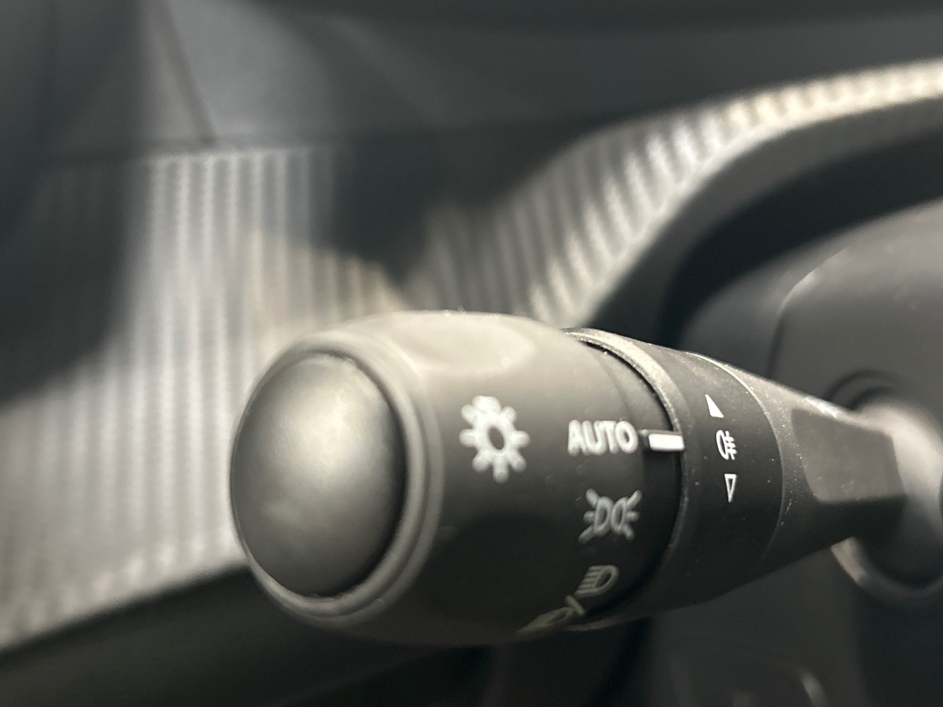 PEUGEOT 208 GT Hybrid 110 ch e-DCS6