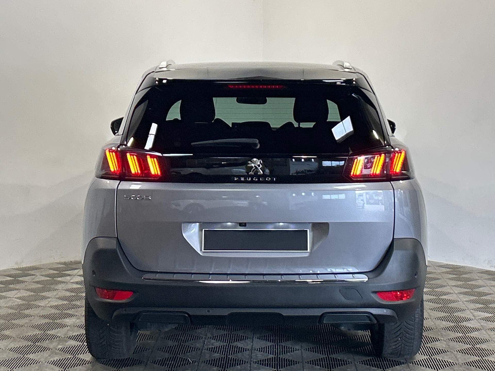 PEUGEOT 5008 ALLURE PK BHDI 130 S&S EAT8