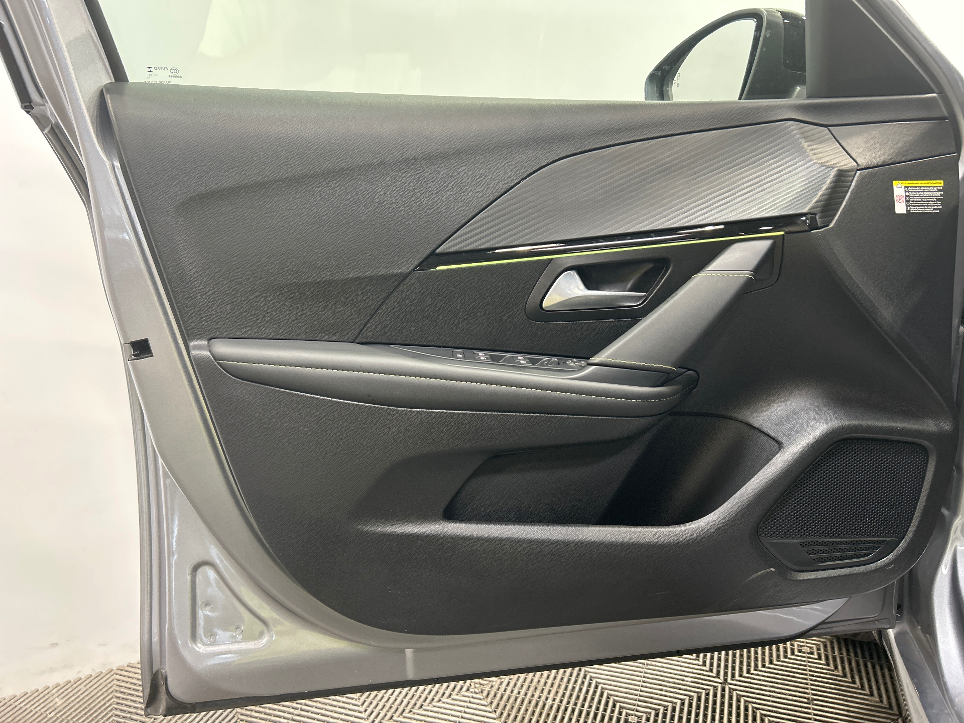 PEUGEOT 208 GT Hybrid 110 ch e-DCS6