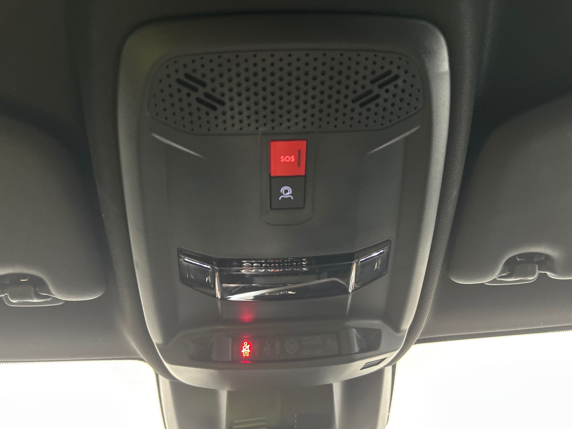 PEUGEOT 208 GT Hybrid 110 ch e-DCS6