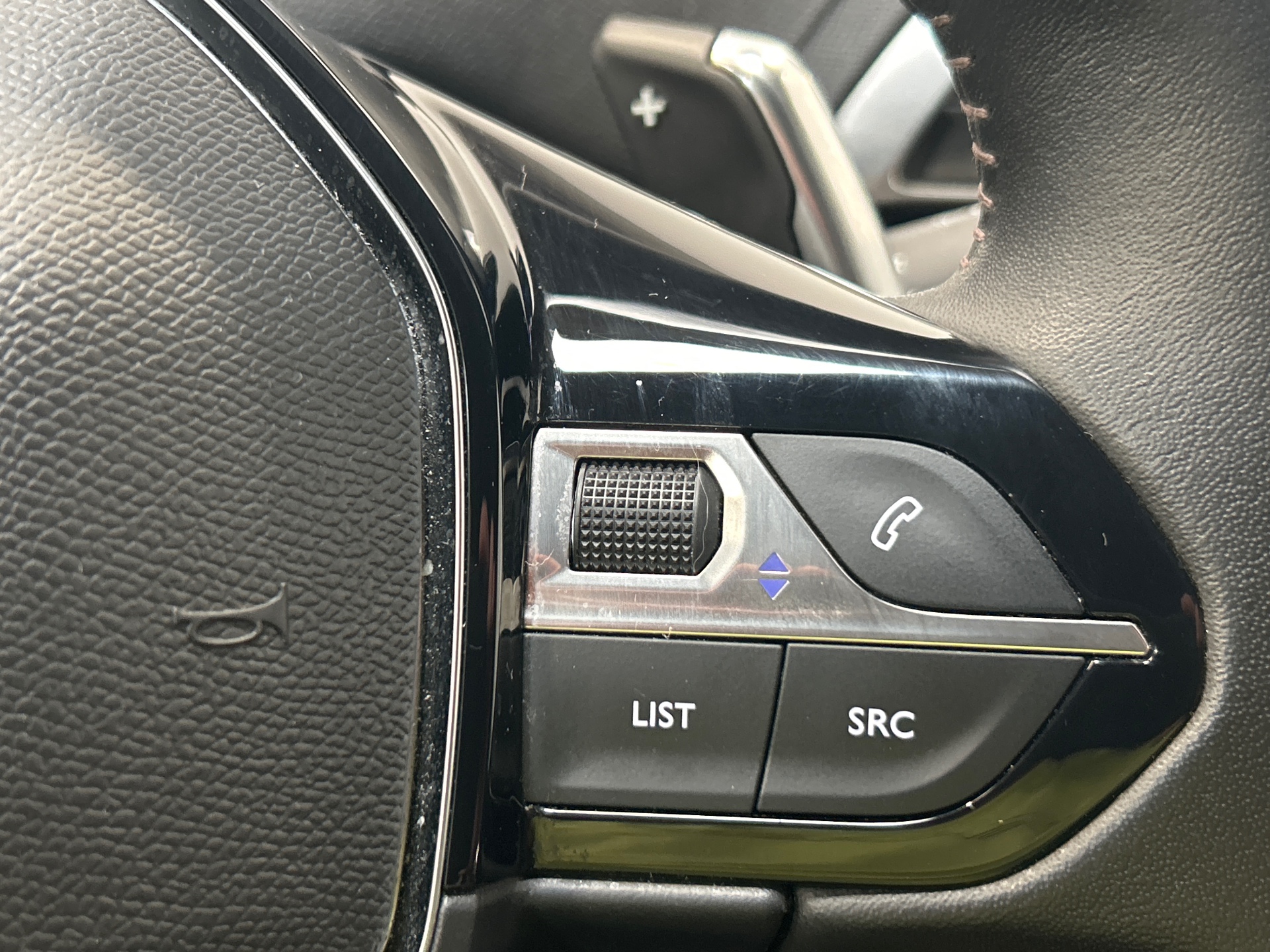PEUGEOT 3008 ALLURE PACK HYBRID 136 CH E-DCS6