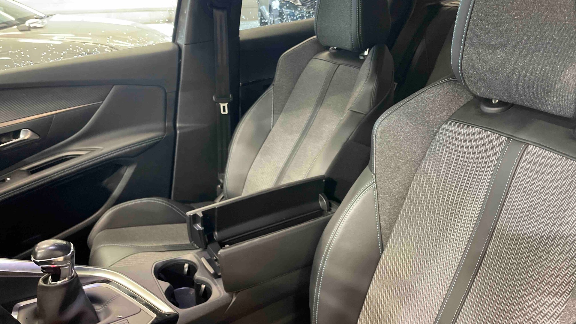 PEUGEOT 3008 PureTech 130ch S&S BVM6 Allure Pack