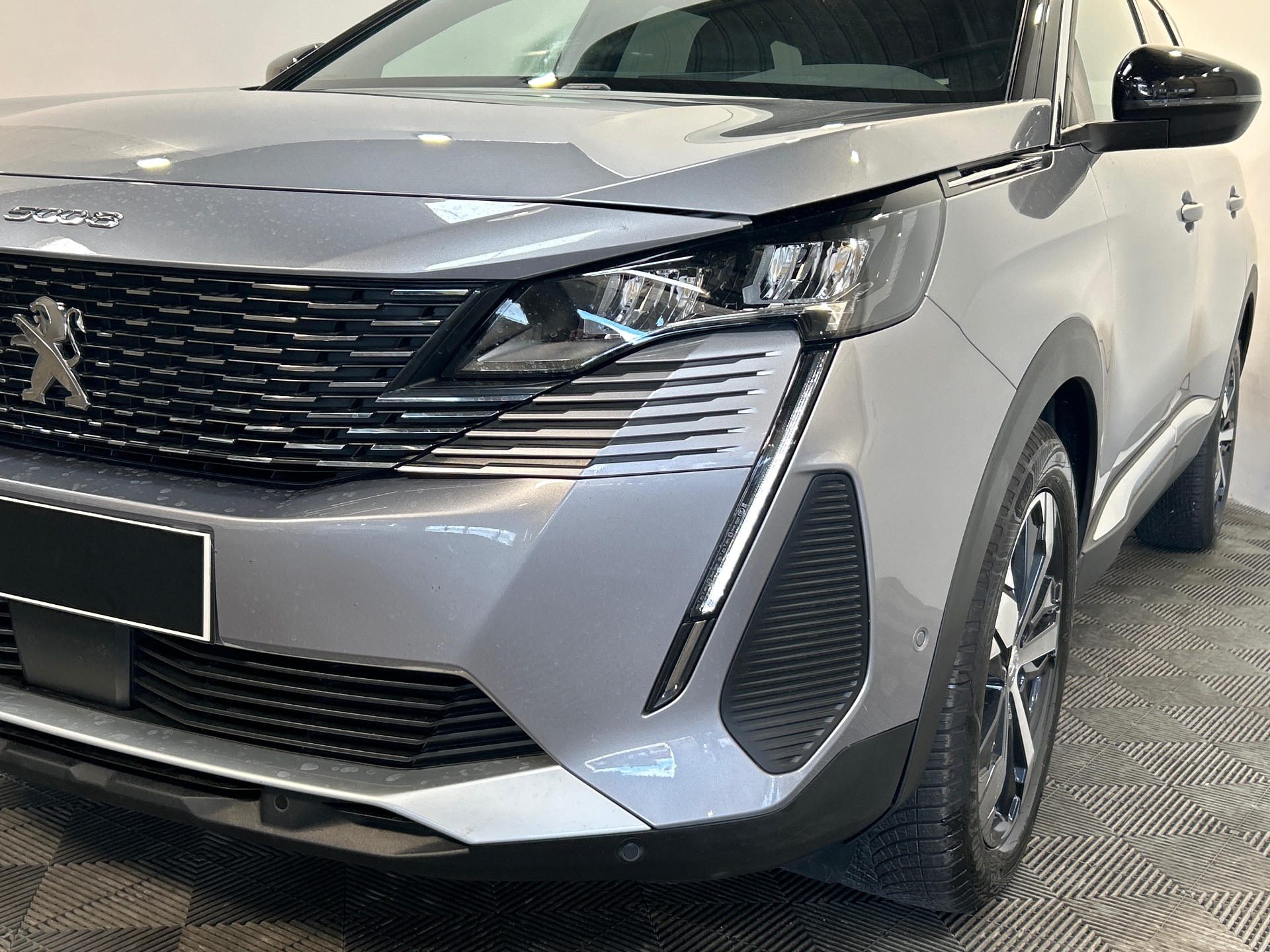 PEUGEOT 5008 ALLURE PK BHDI 130 S&S EAT8