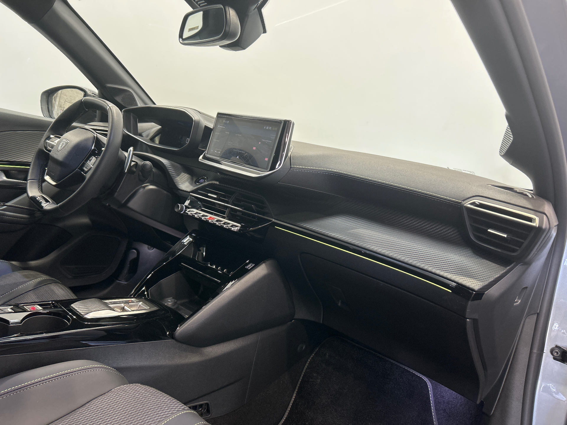 PEUGEOT 208 GT Hybrid 110 ch e-DCS6