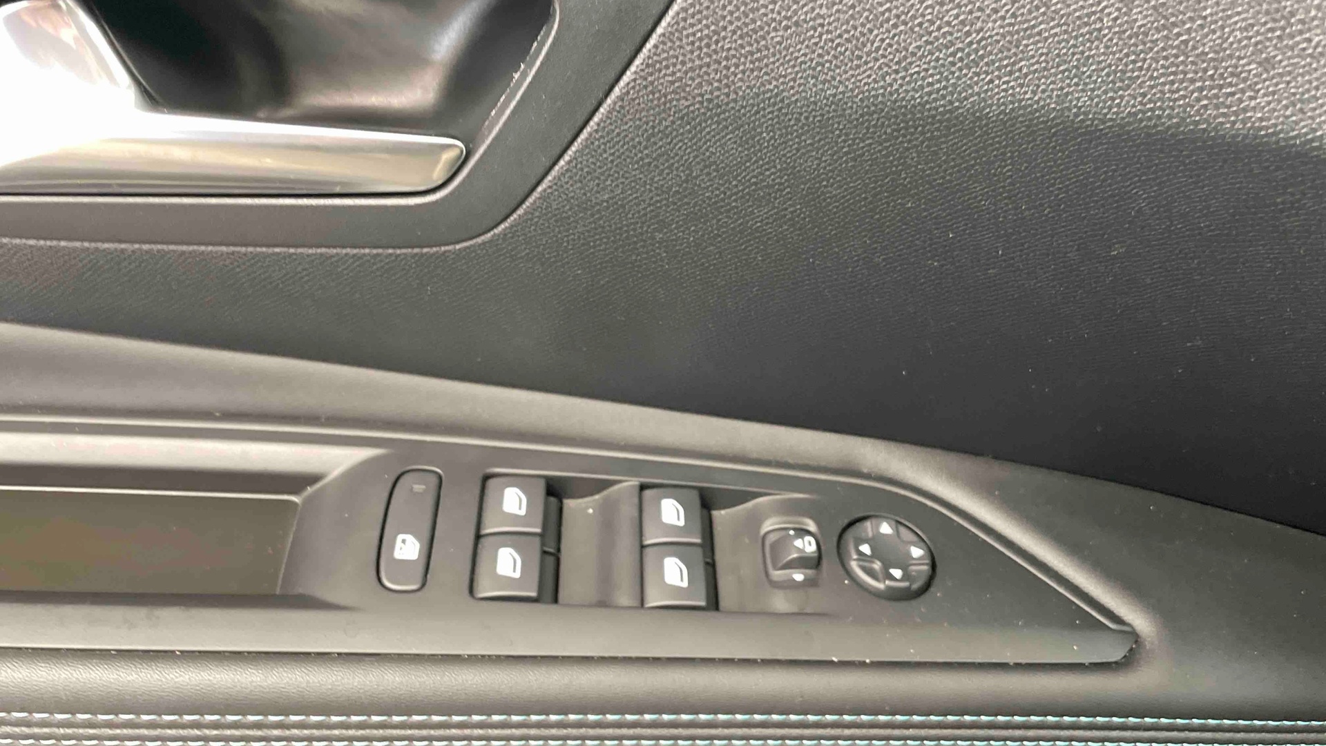 PEUGEOT 3008 PureTech 130ch S&S BVM6 Allure Pack