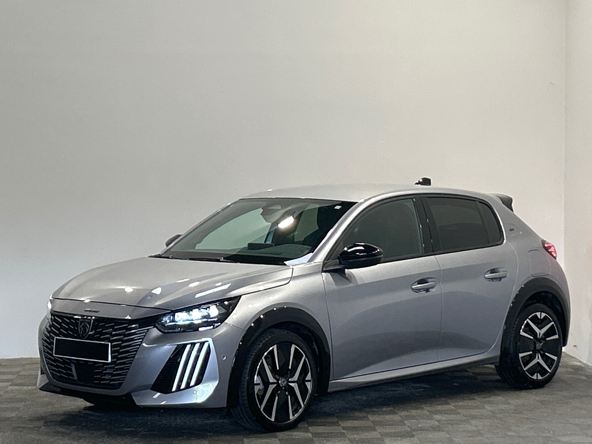 PEUGEOT 208 GT Hybrid 110 ch e-DCS6