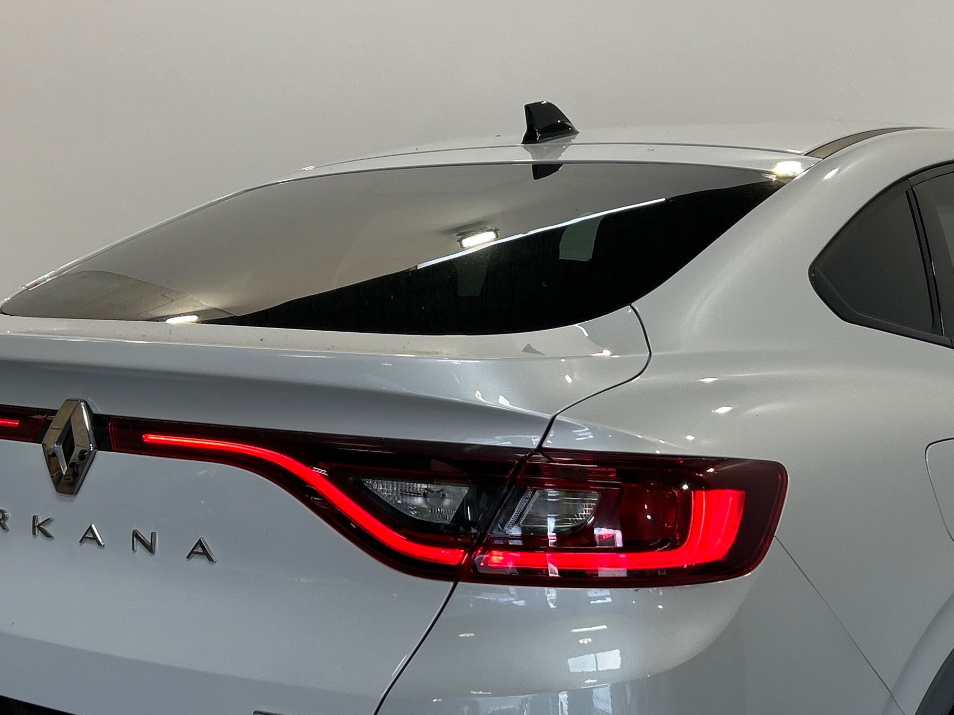 RENAULT ARKANA E-Tech 145 - 21B R.S. Line