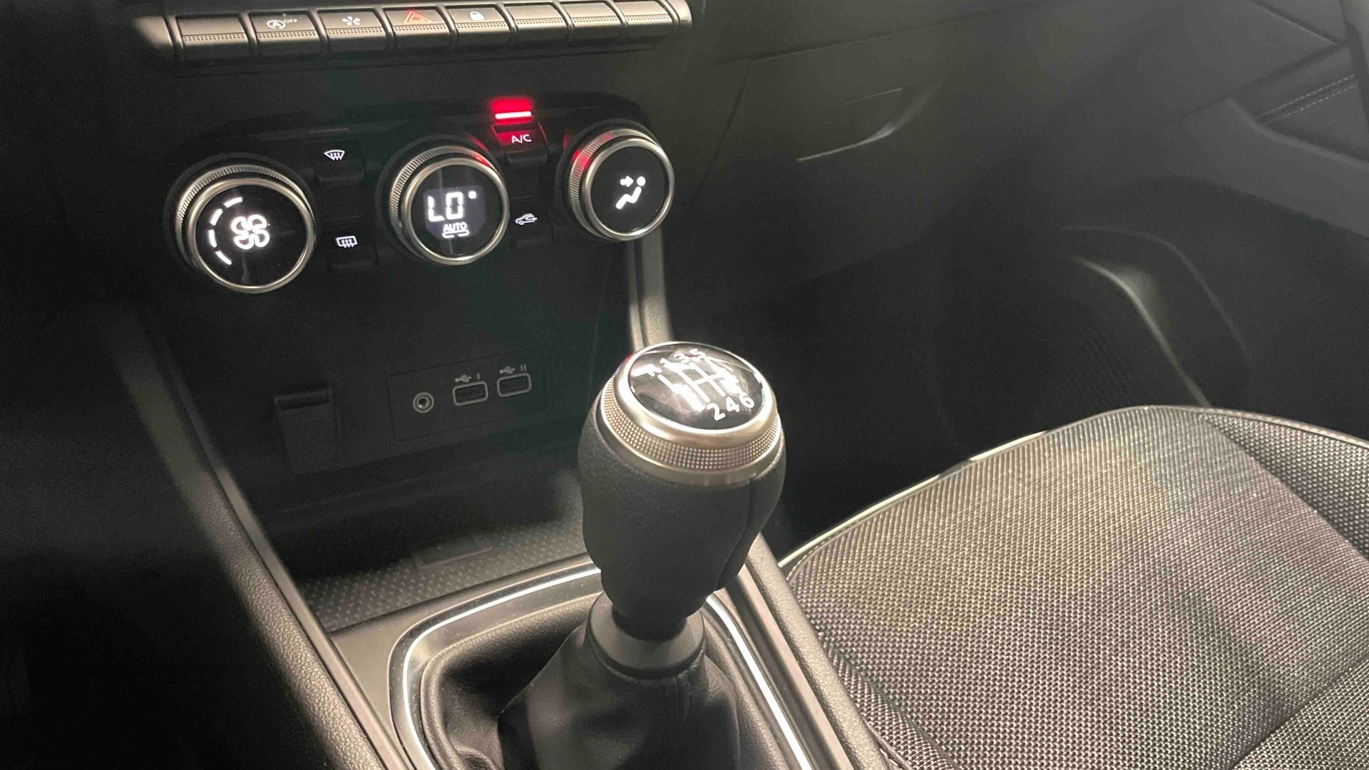 RENAULT CAPTUR TCe 90 Techno