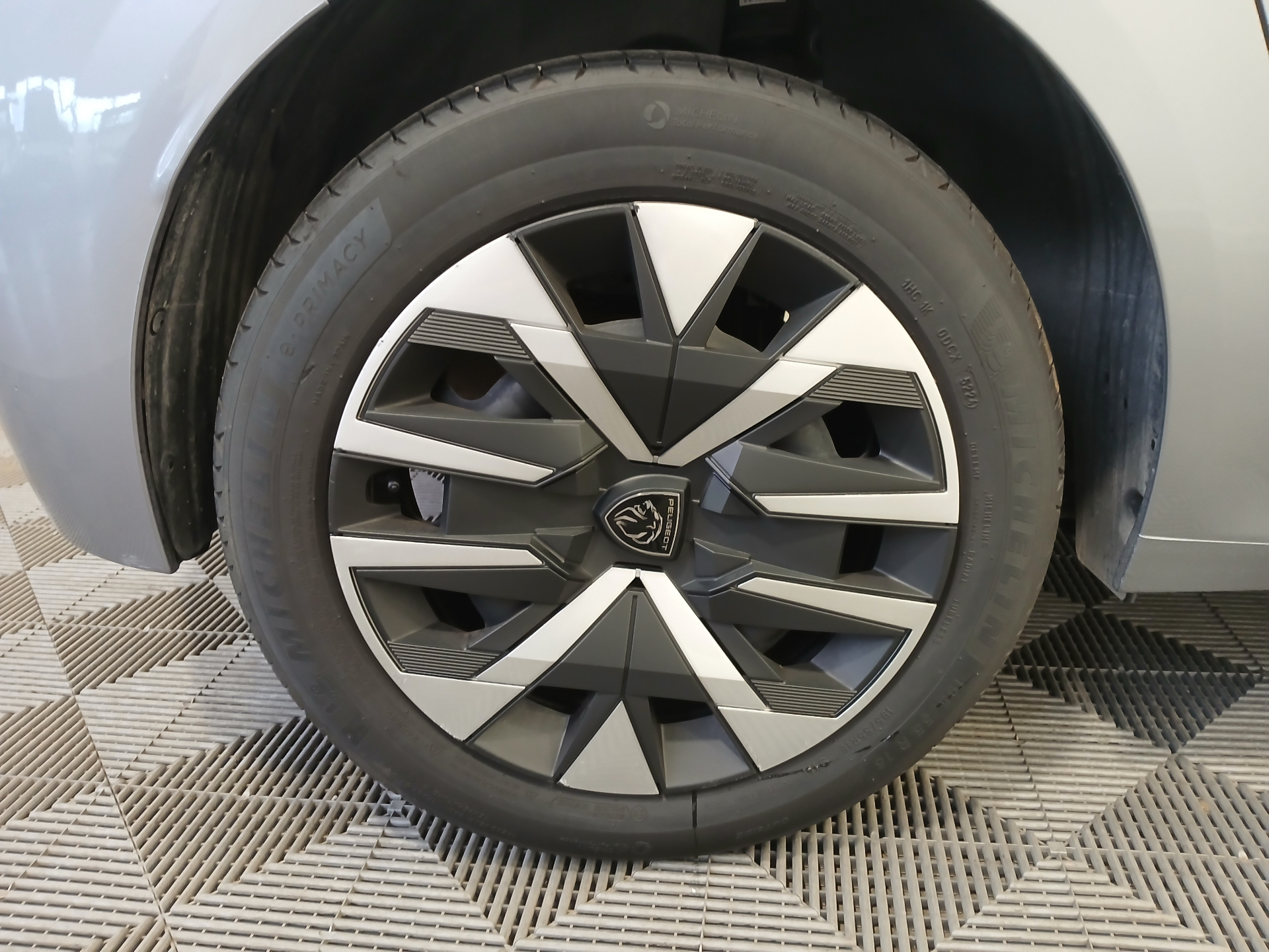PEUGEOT 208 Style 100 ch BVM6