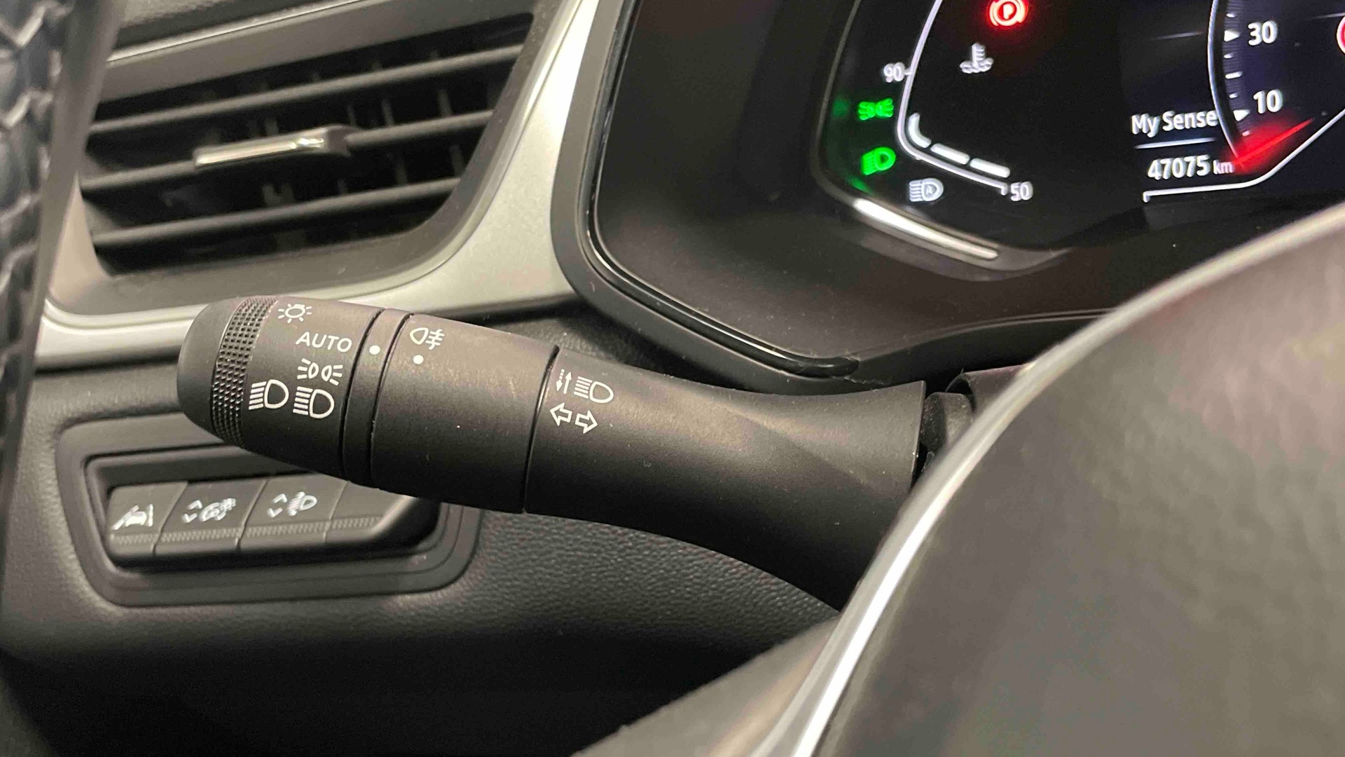 RENAULT CAPTUR TCe 90 Techno