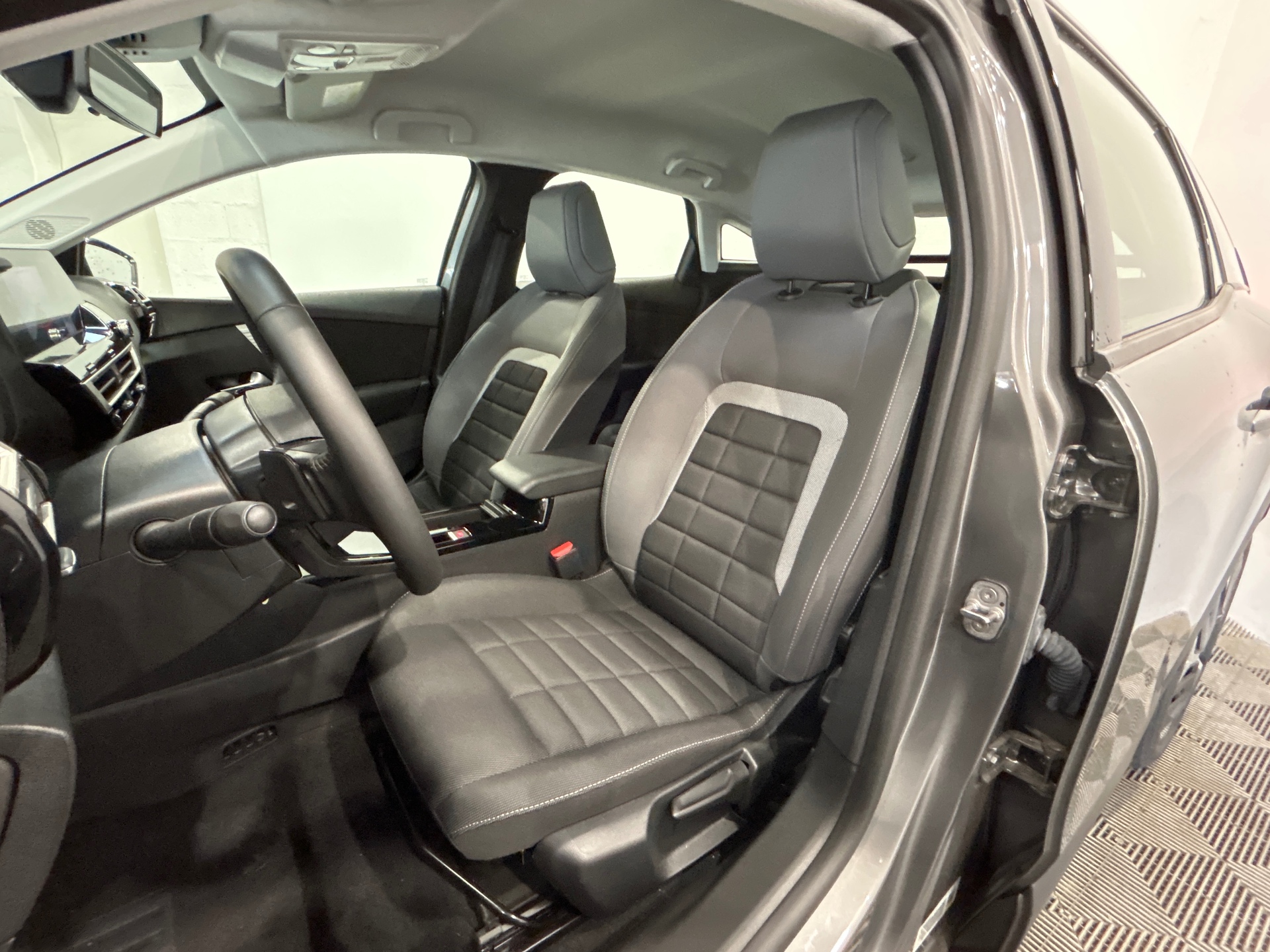 CITROEN C4 Hybride 145ch e-DCS6 PLUS