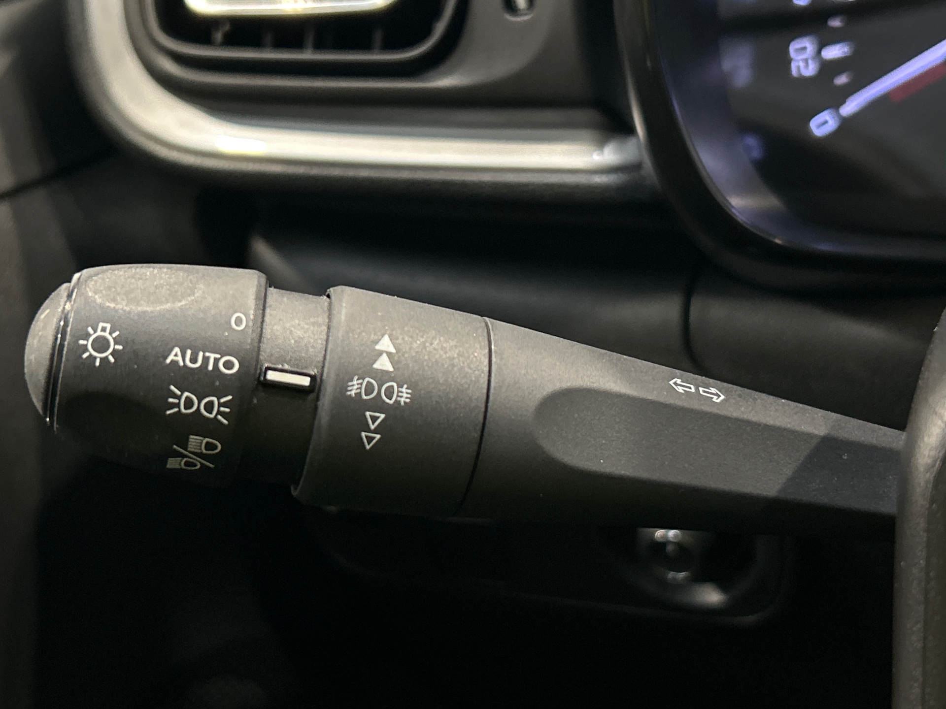 CITROEN C3 BHDI 100 S&S BVM6 SHINE EXP
