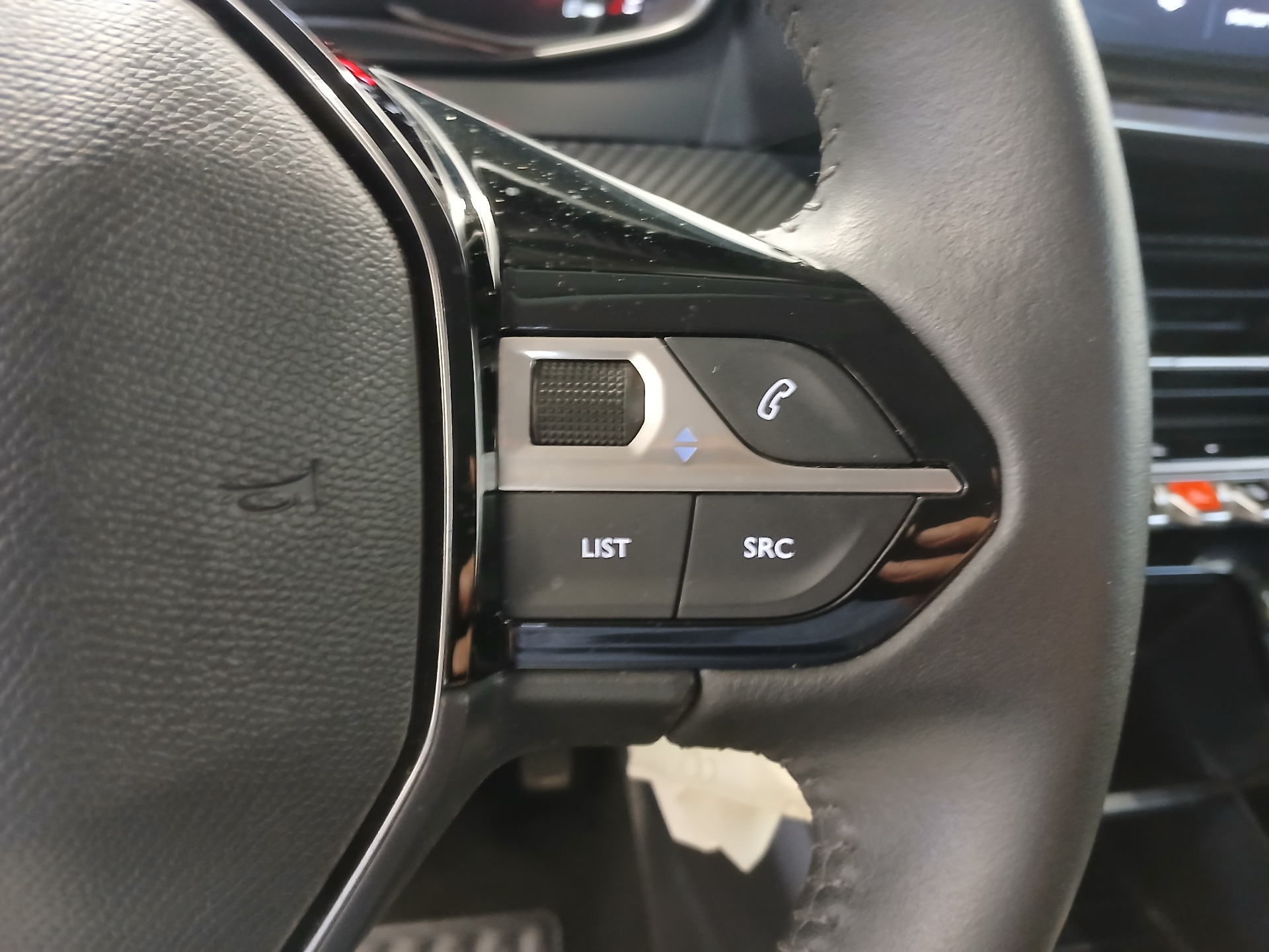 PEUGEOT 208 Style 100 ch BVM6