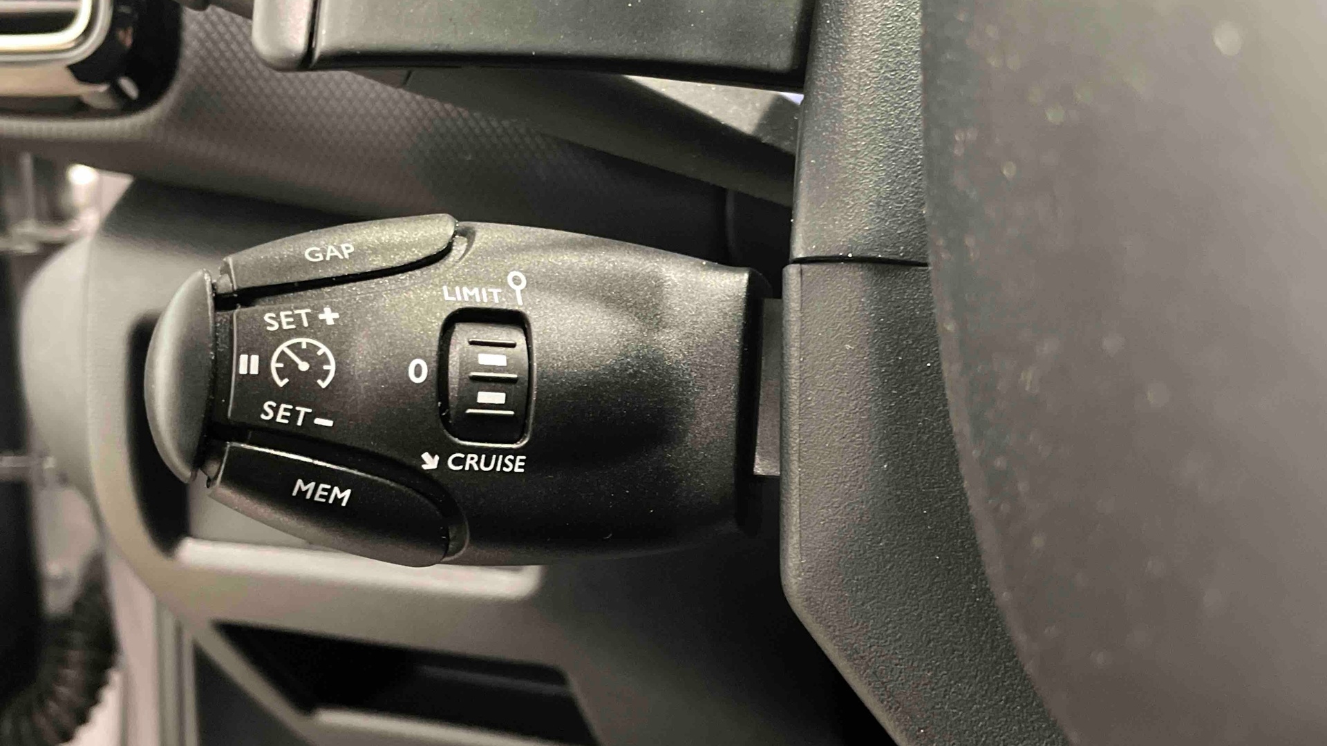 CITROEN C5 AIRCROSS Hybride Rechargeable 225 e-EAT8 C-Series