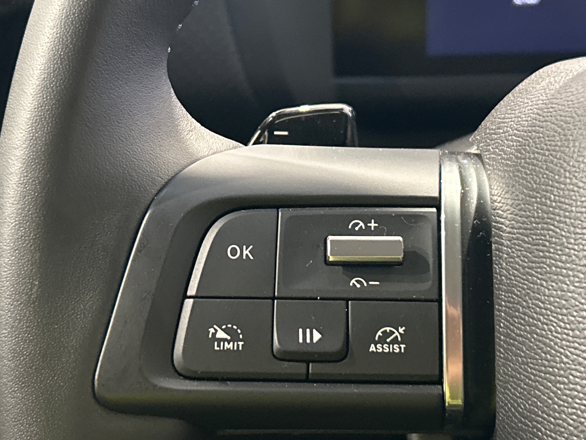 CITROEN C4 Hybride 145ch e-DCS6 PLUS