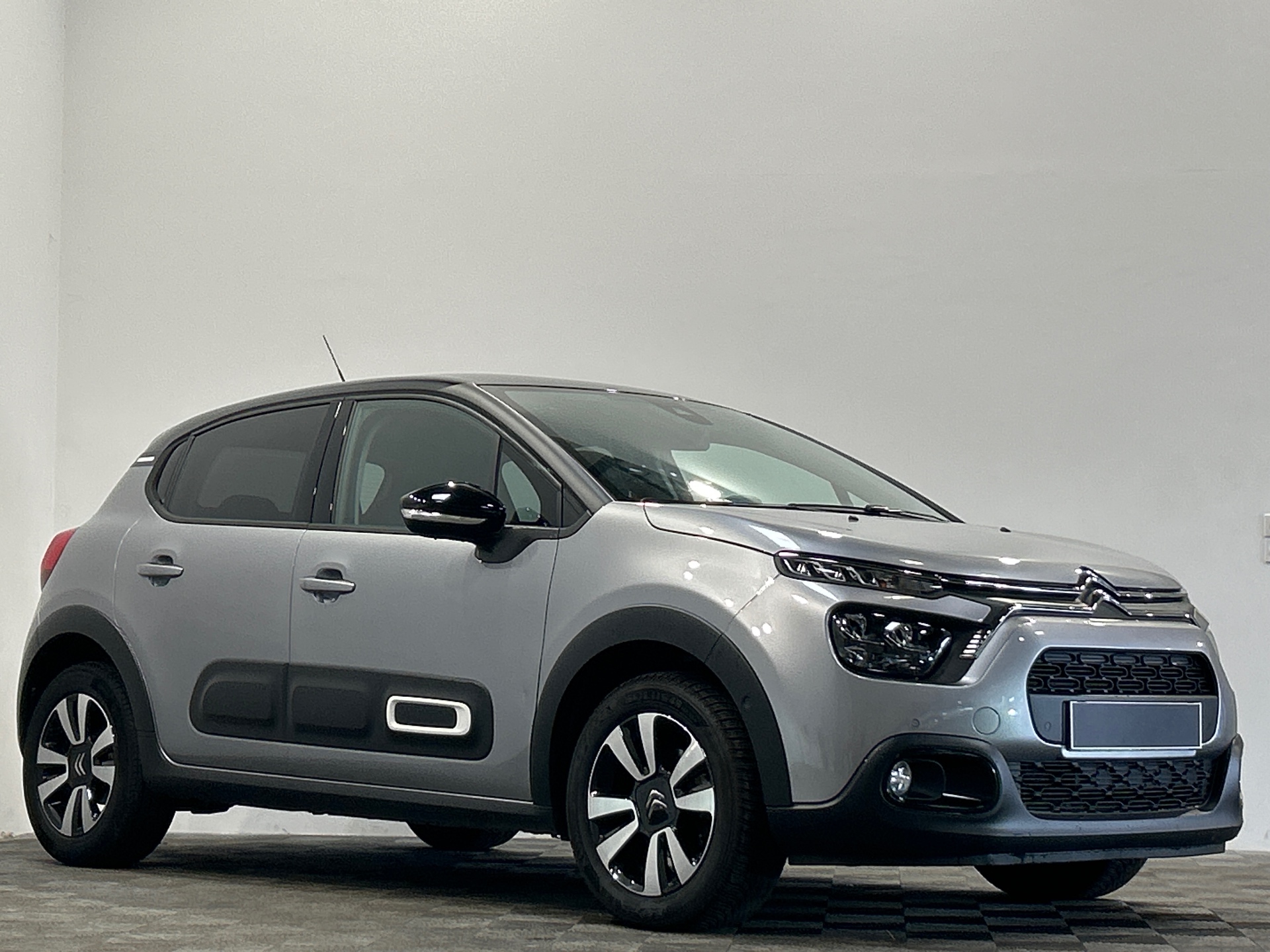 CITROEN C3 BHDI 100 S&S BVM6 SHINE EXP