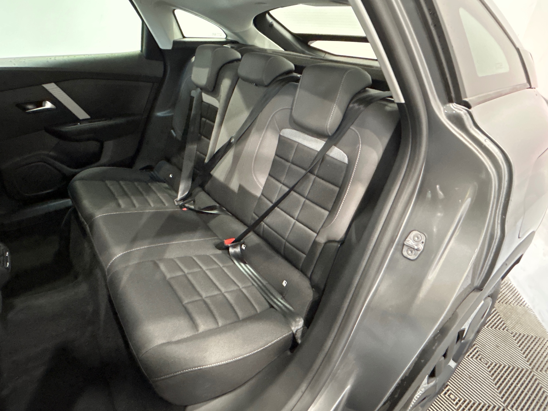 CITROEN C4 Hybride 145ch e-DCS6 PLUS